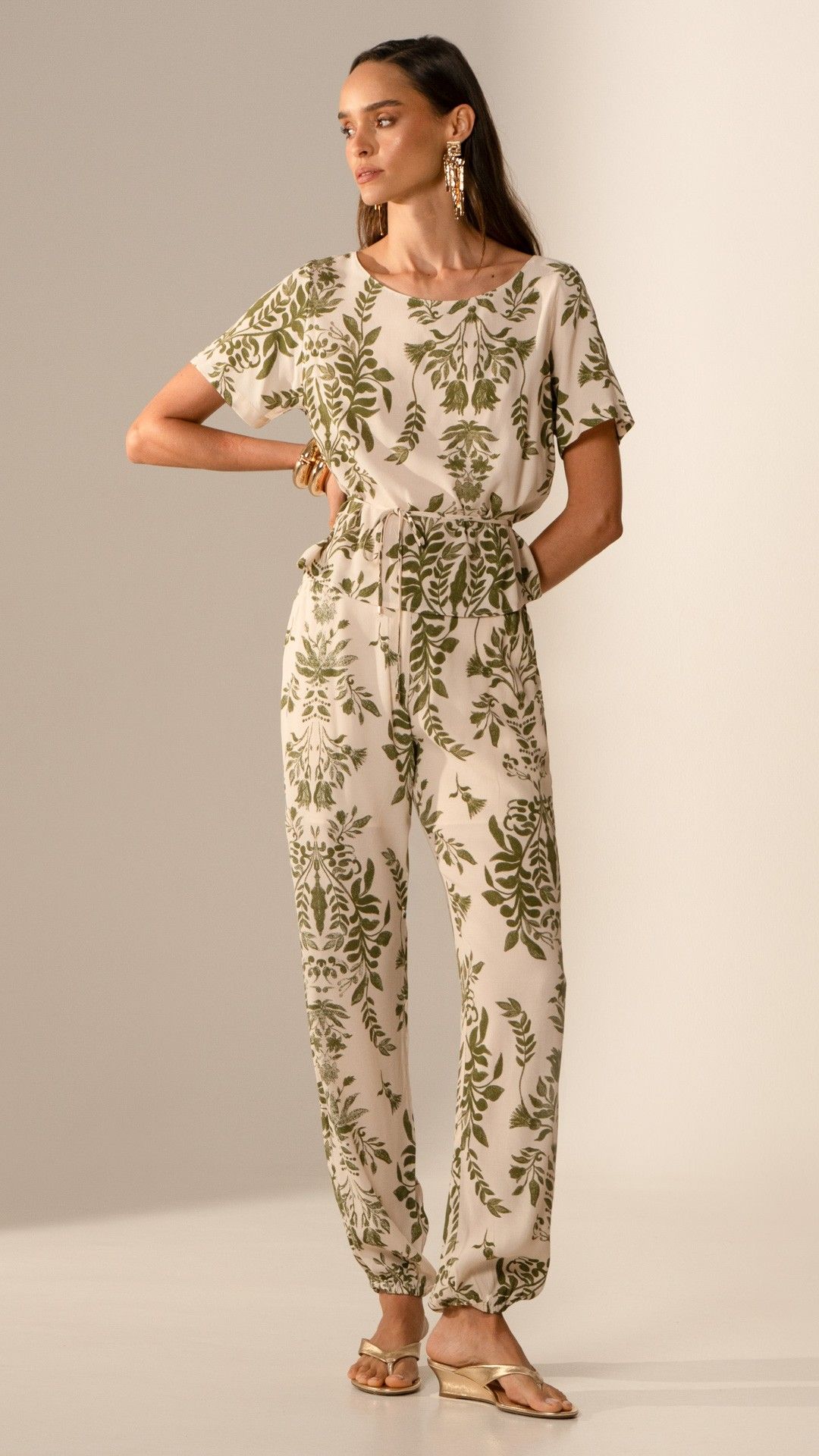BLUSA VISCOSE FOLHAS MANGA CURTA