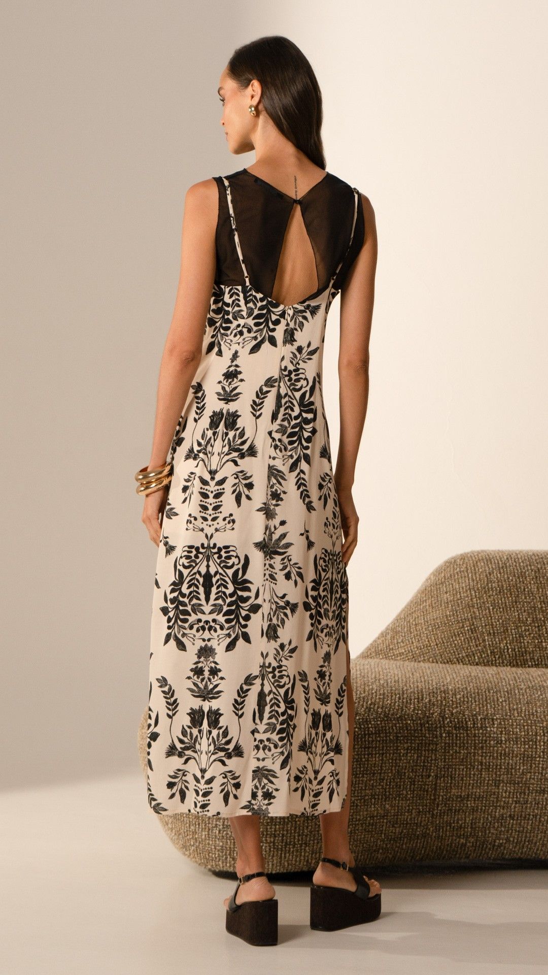 VESTIDO VISCOSE FOLHAS C/ TULE LONGUETE