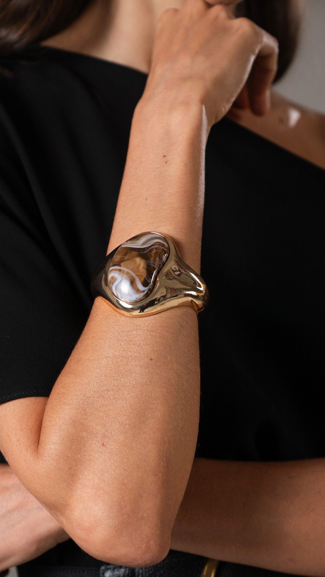 PULSEIRA BRACELETE ORGÂNICO RESINA METAL