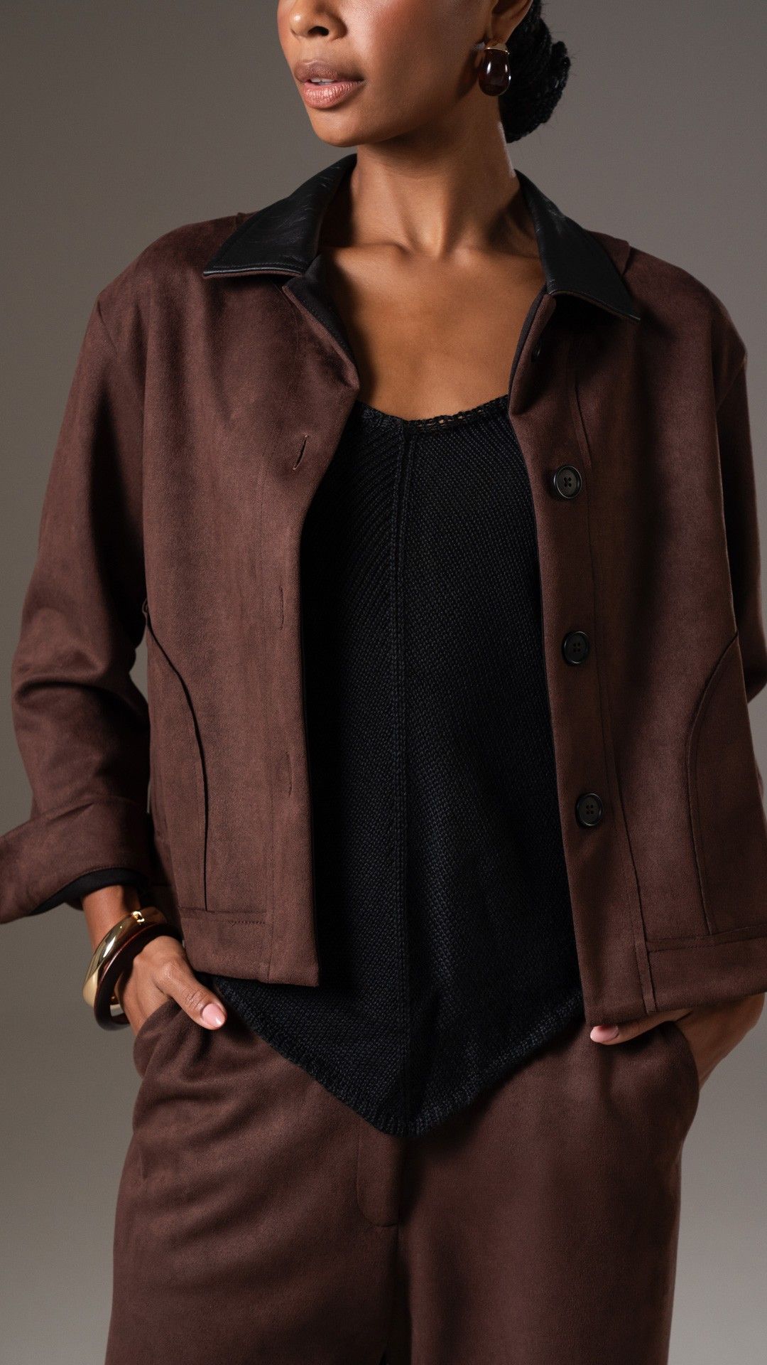JAQUETA SCUBA SUEDE BOTÃO