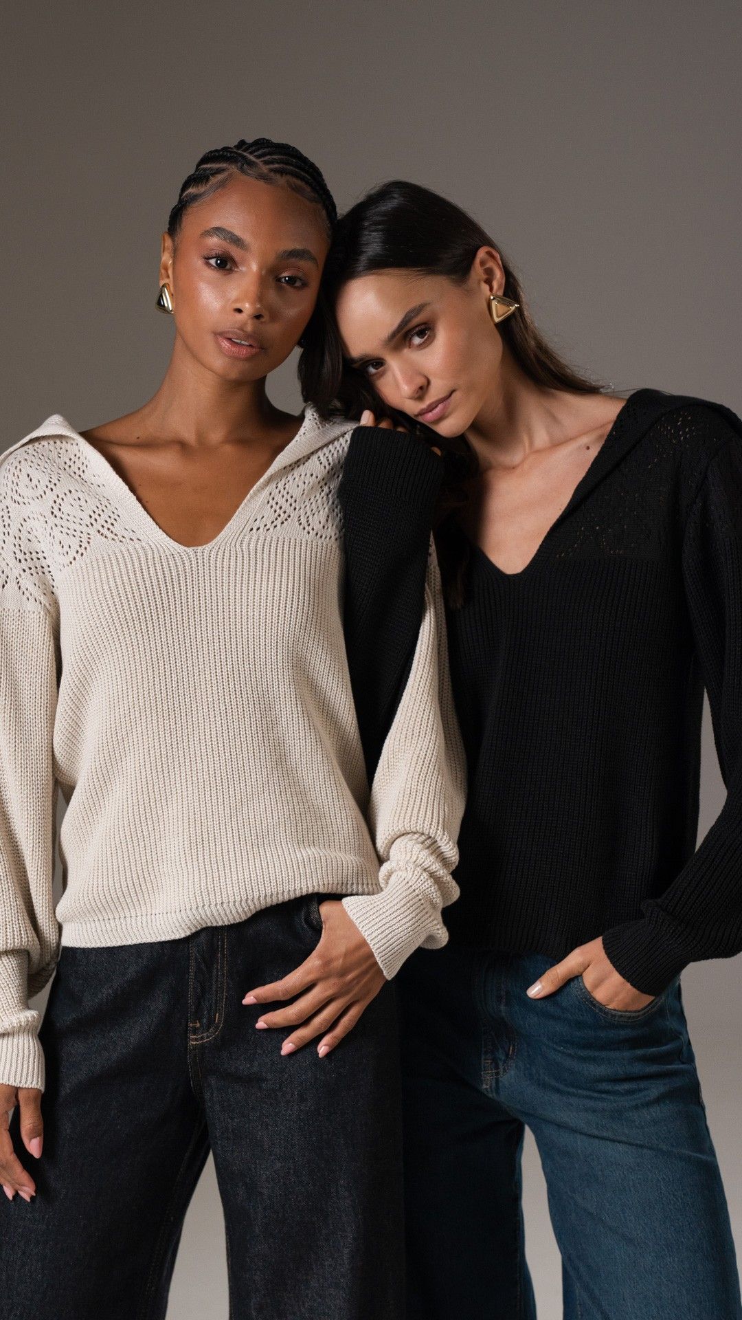 BLUSA TRICOT FAVO GOLA RENDA OMBRO MANGA L.
