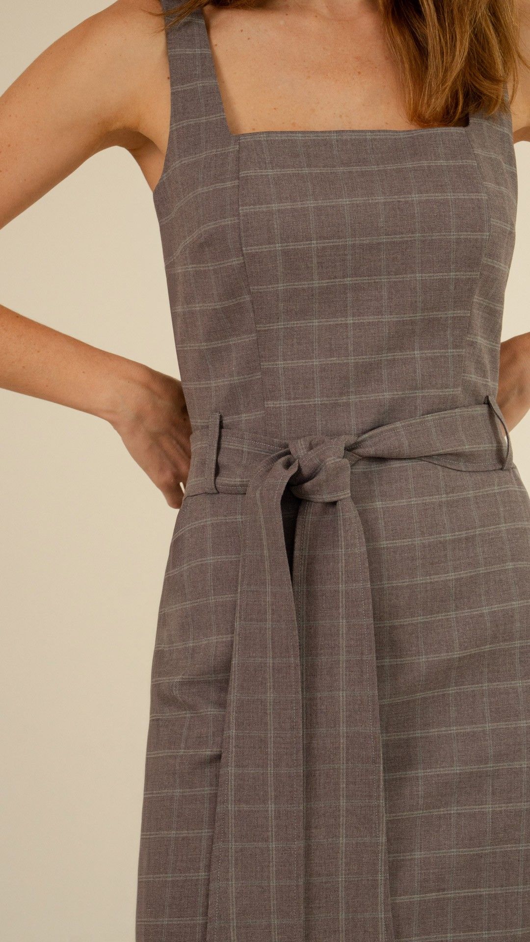 VESTIDO ALFAIATARIA EDIMBURGO ALÇA MIDI