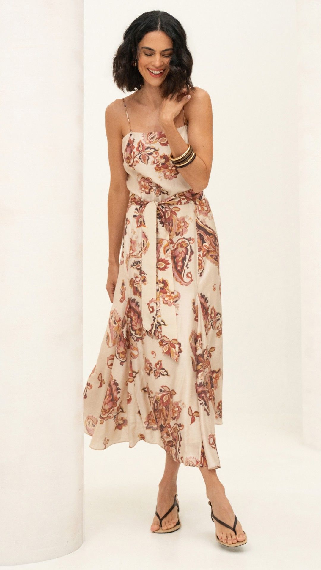 VESTIDO VISCOSE PAISLEY NESGA  ALÇA