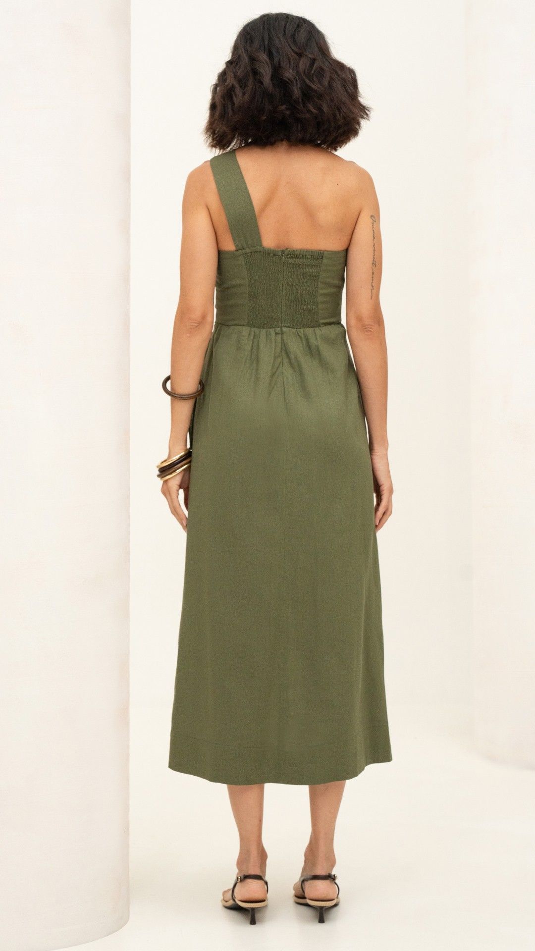 VESTIDO VISCOLINHO NOBRE TRANSPASSADO MIDI S/ MANGA