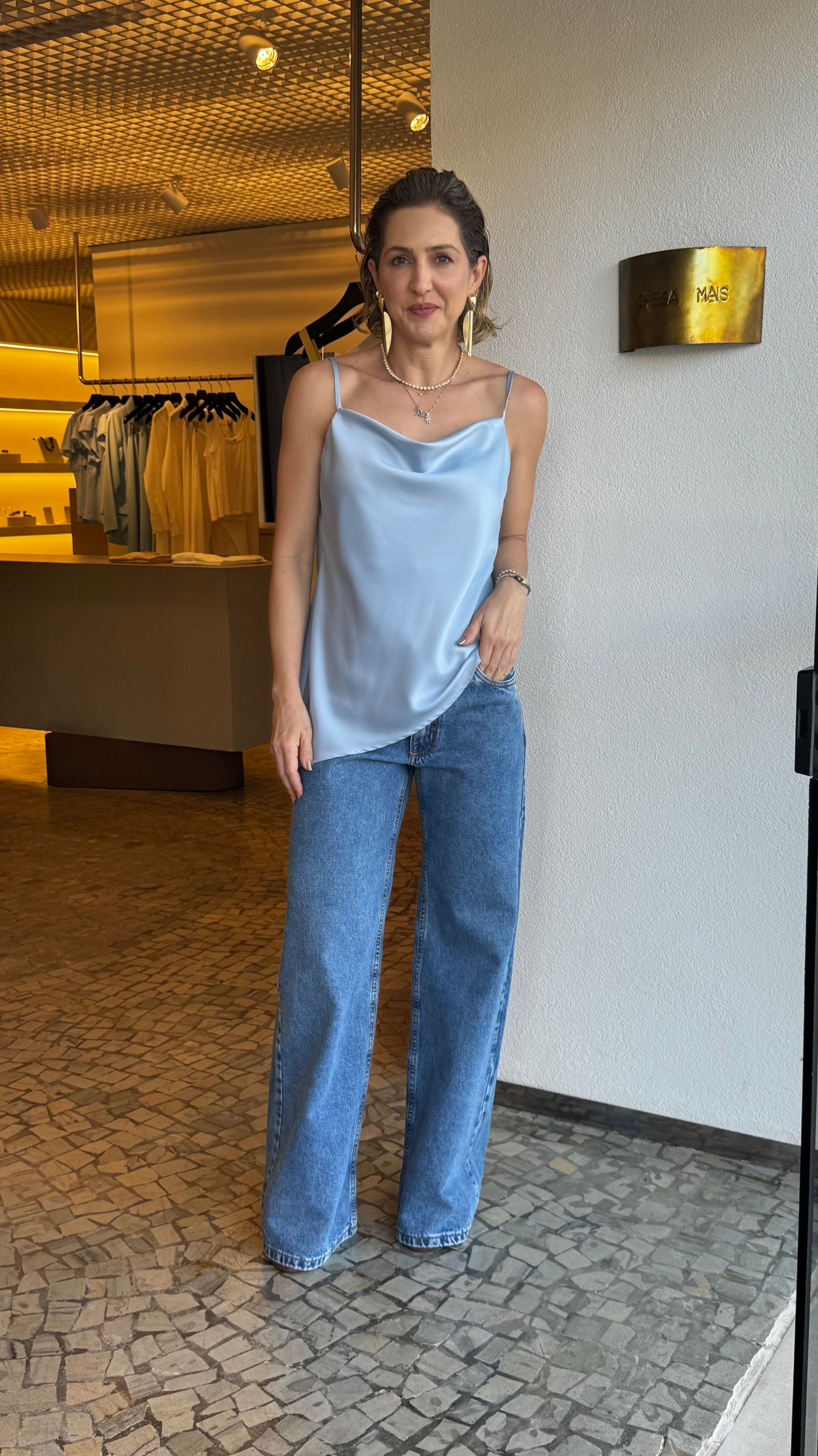 BLUSA CETIM BASE ASSIMÉTRICA ALÇA