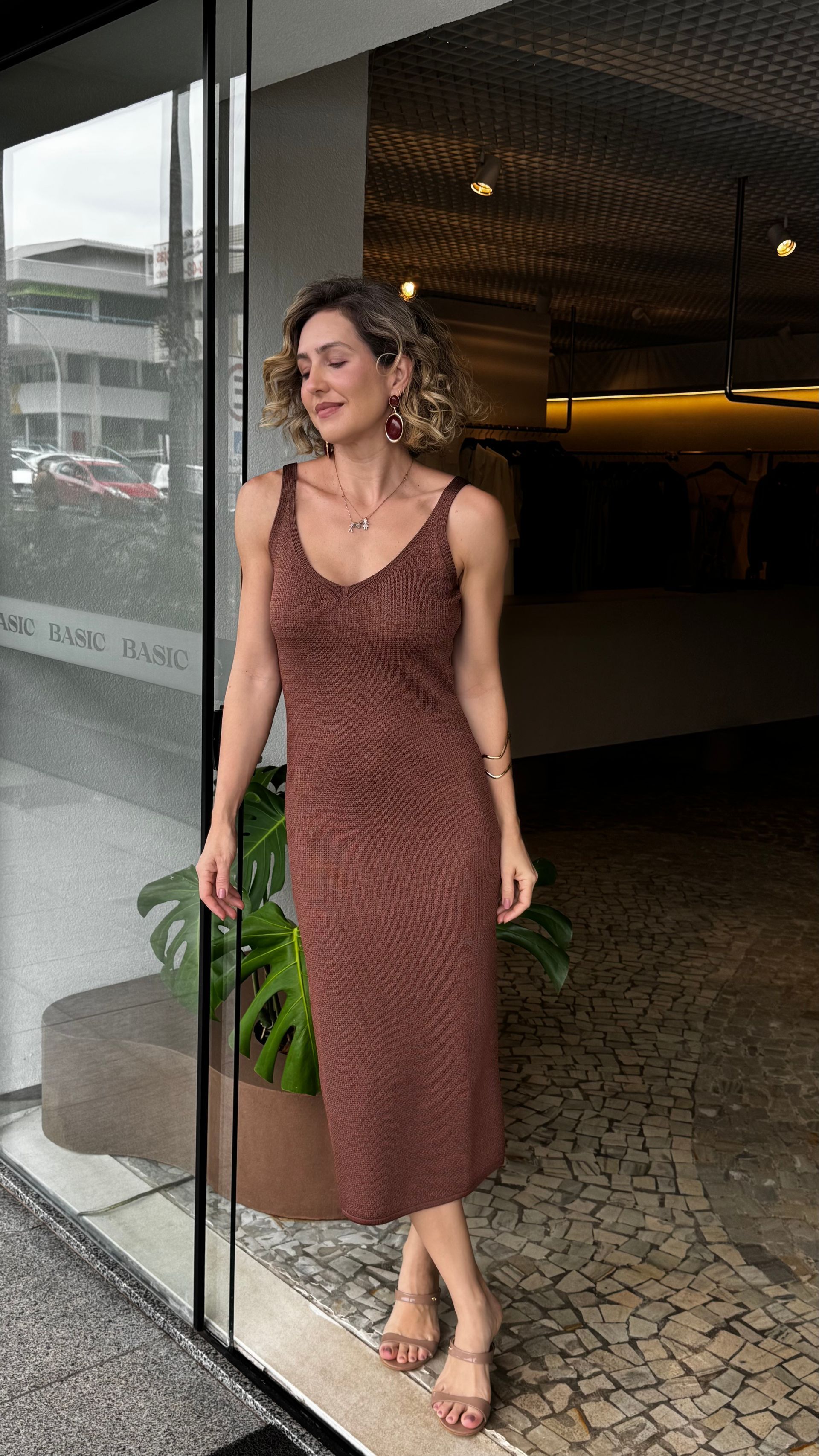 VESTIDO TRICOT RAYON PIQUET MIDI ALÇA