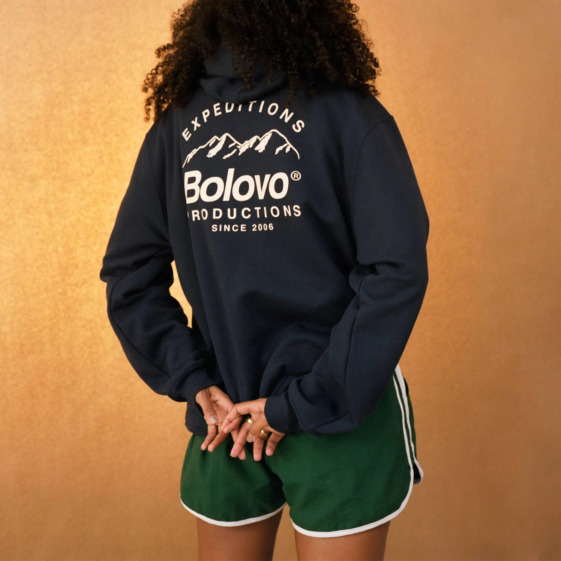 https://cdn.vnda.com.br/bolovo/2023/04/08/21_4_7_791_17_6_6_674_costasshortshortsverde.jpg?v=1787579802