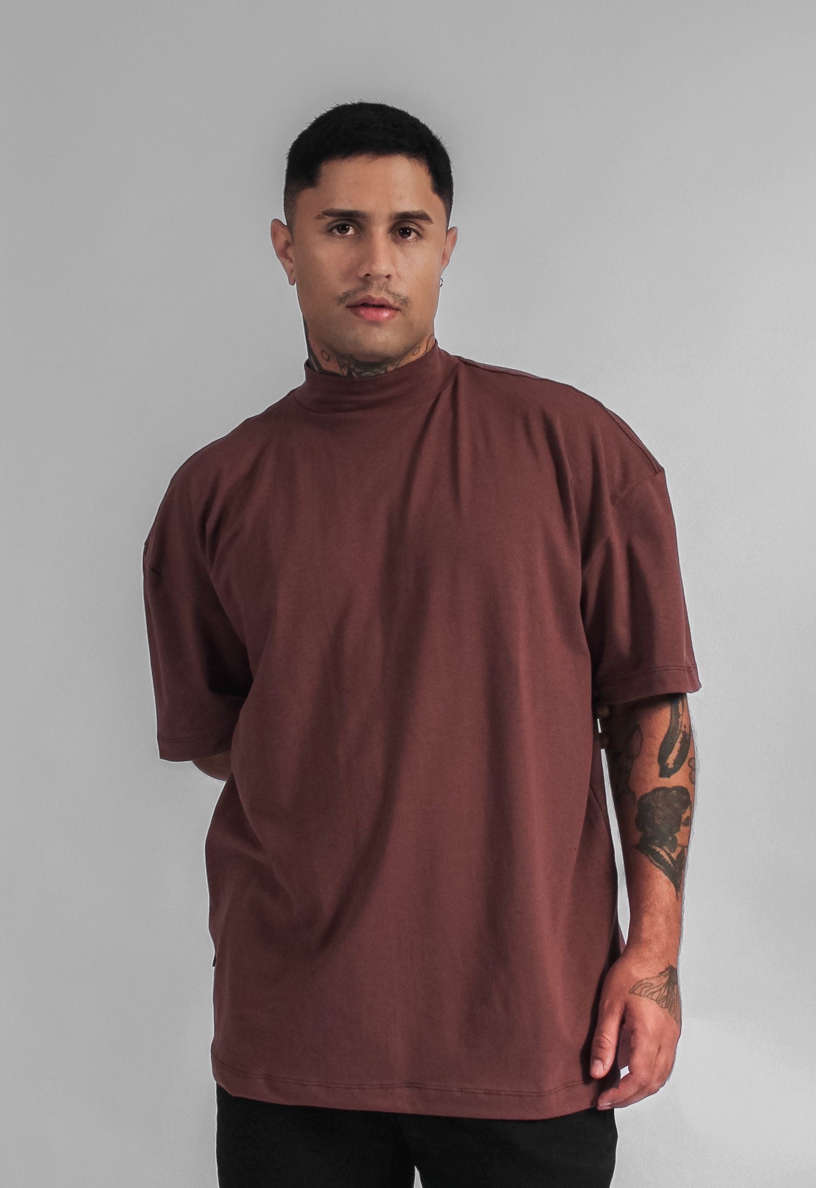 OVERSIZED GOLA ALTA AVELÃ