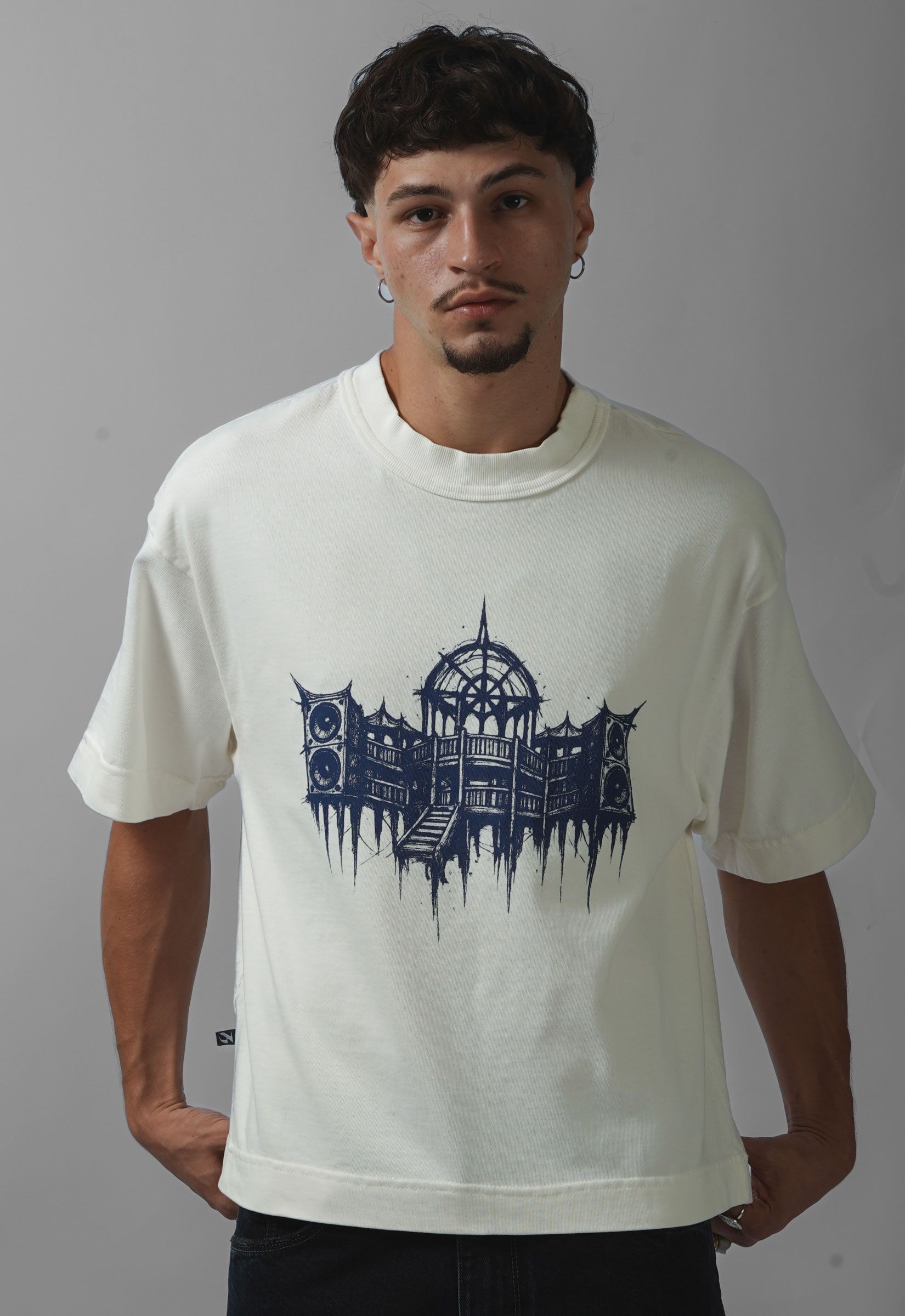 BOXY TEE BASÍLICA
