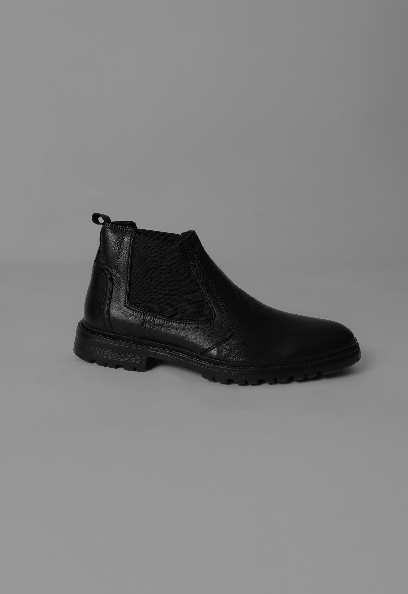 CHELSEA BOOTS BLACK