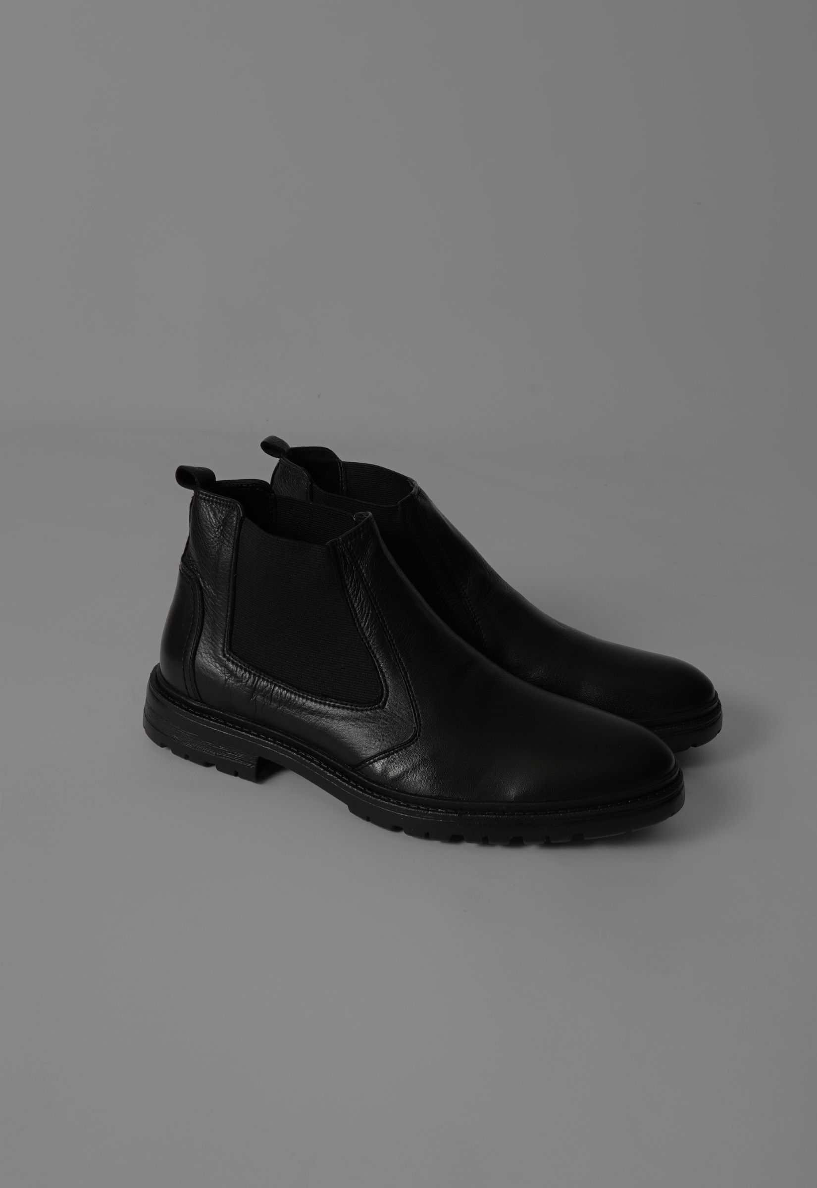 CHELSEA BOOTS BLACK