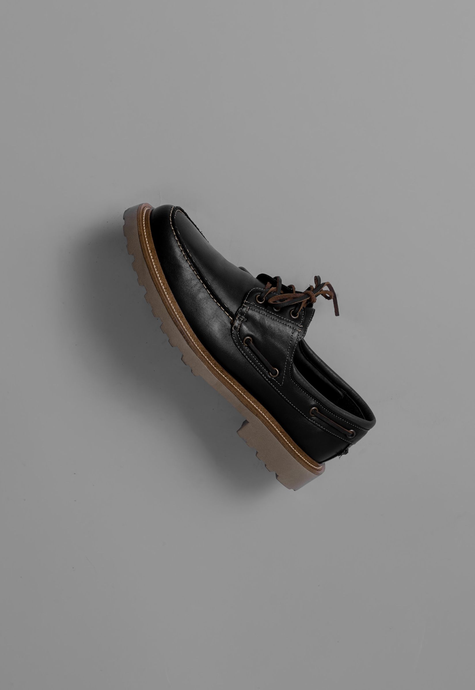 BOAT SHOE BLACK/NUT