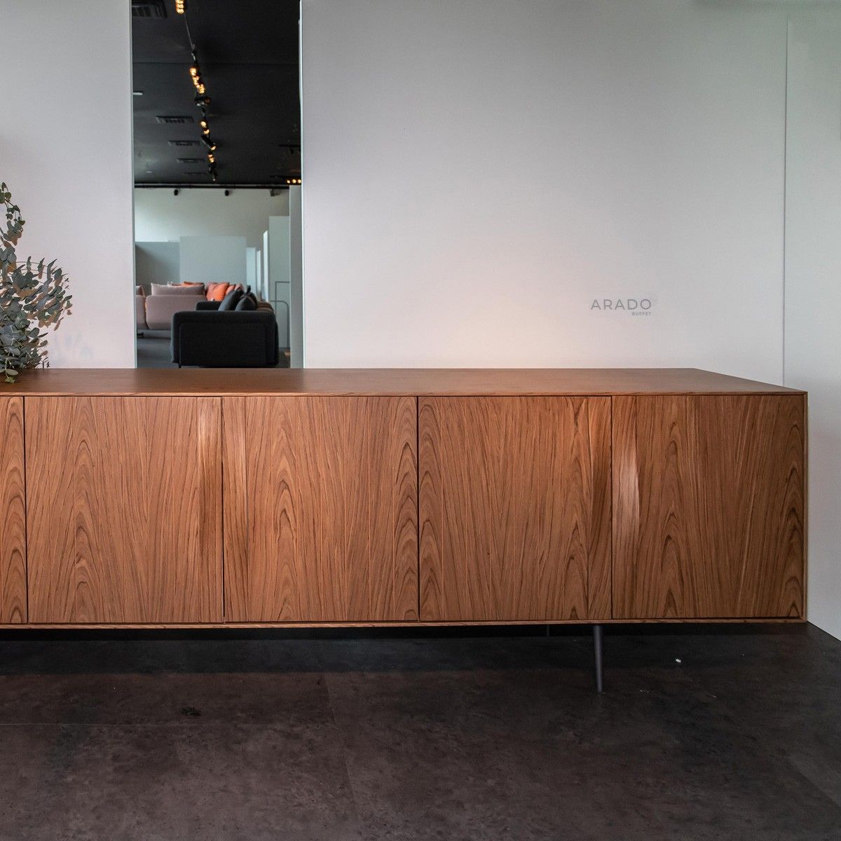 Zoom Buffet Arado 6