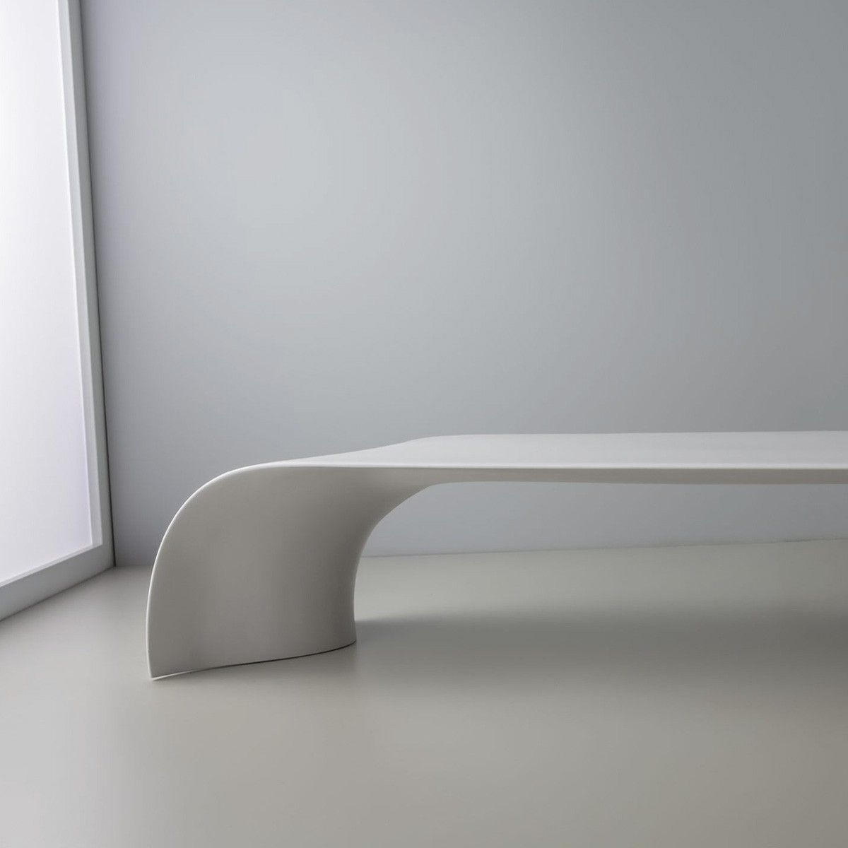 Zoom Banco Longo Zaha 2