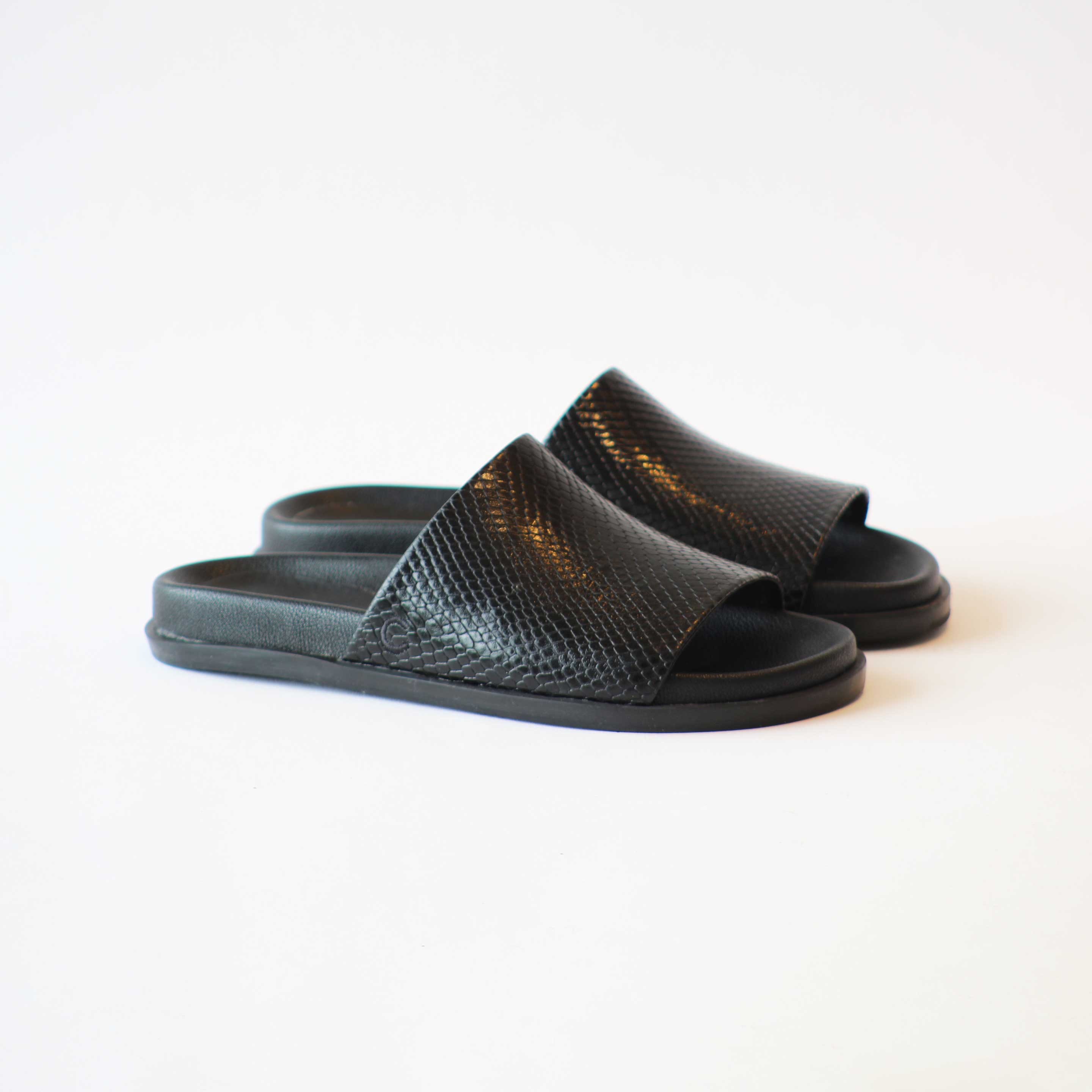 BIRKEN FEMININA CRISTÓFOLI SNAKE PRETO