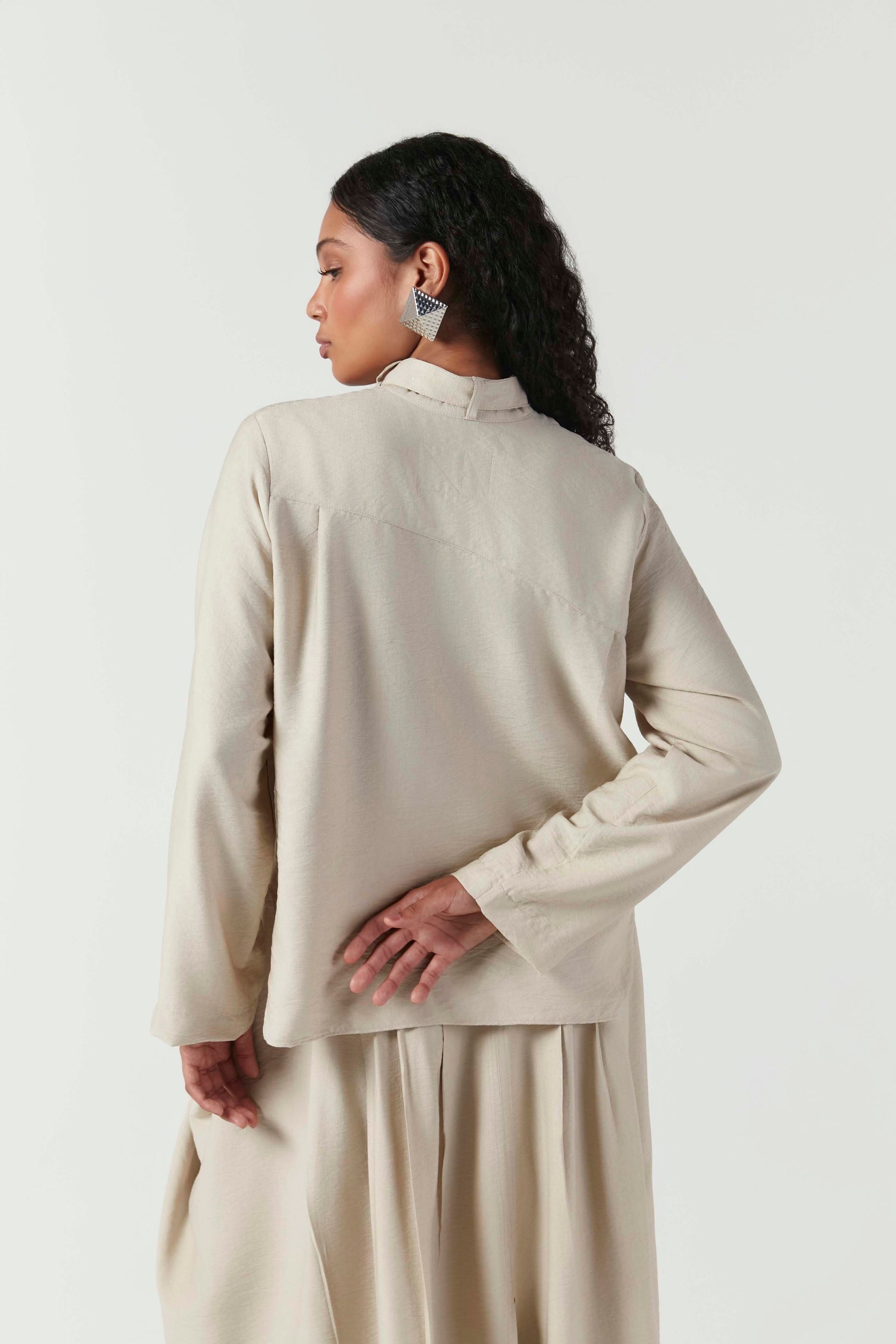 Foto do produto CAMISA CRINCKLED AREIA