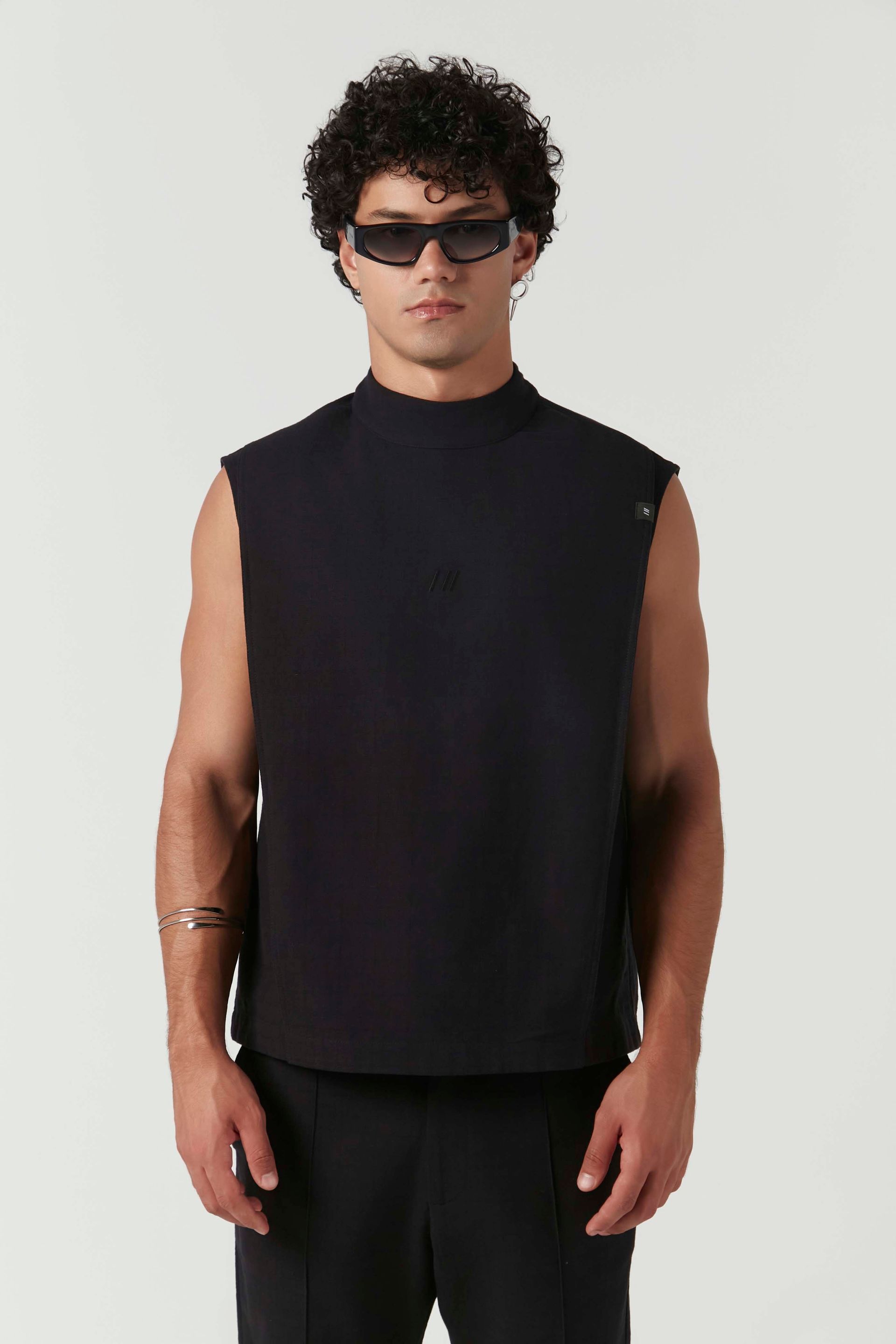 Foto do produto BLUSA MALTA PRETO