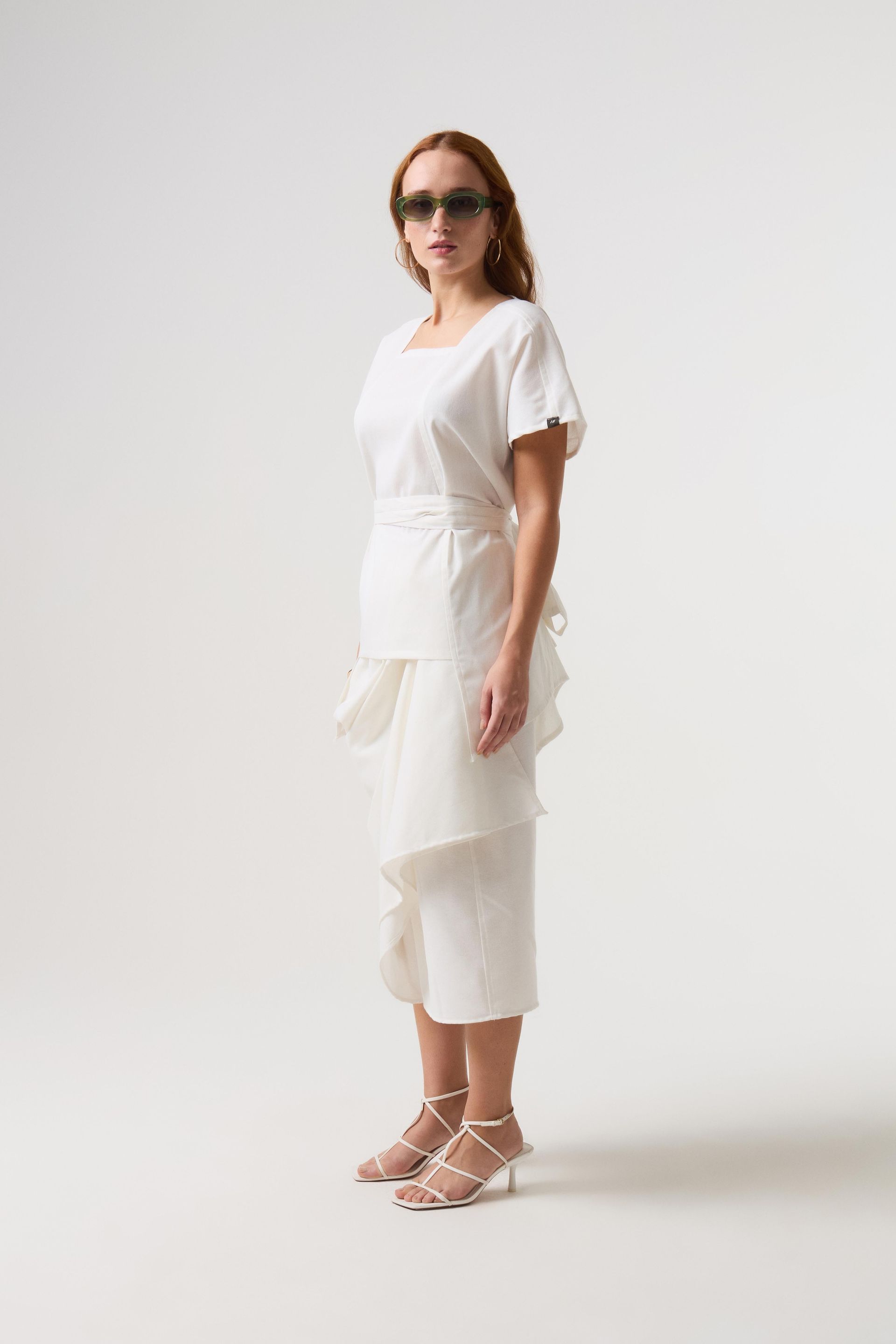 Foto do produto BLUSA AMARRAS OFFWHITE