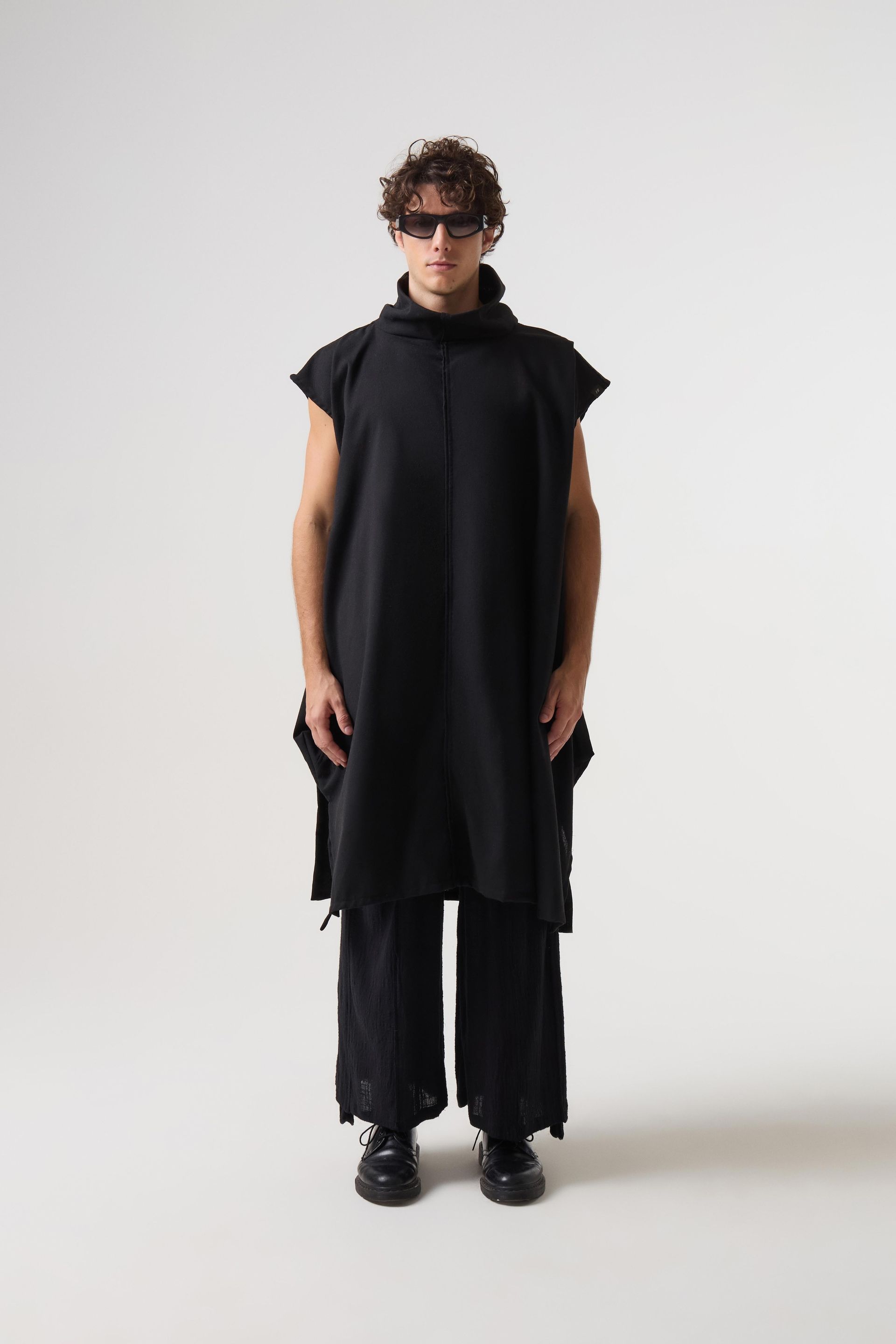 Foto do produto VESTIDO RISCO PRETO