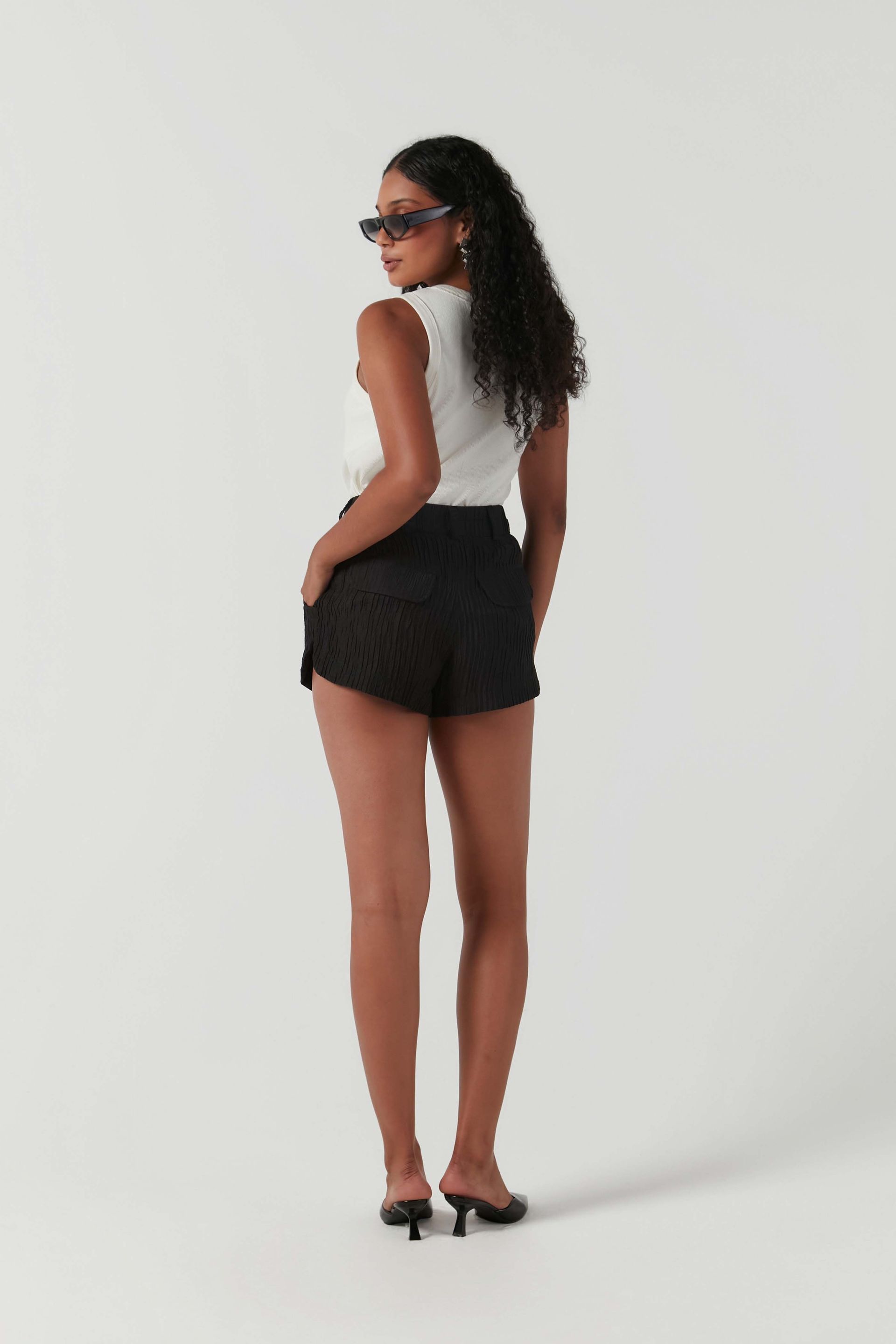 Foto do produto SHORTS NIDUS PRETO