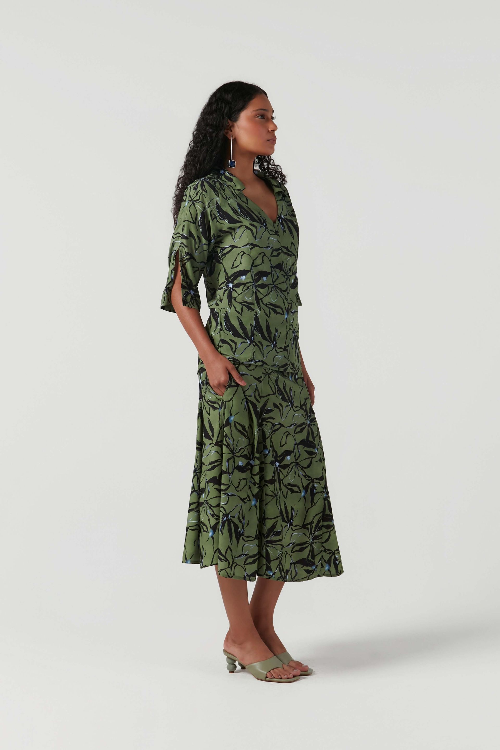 Foto do produto BLUSA CEDRUS MUSGO