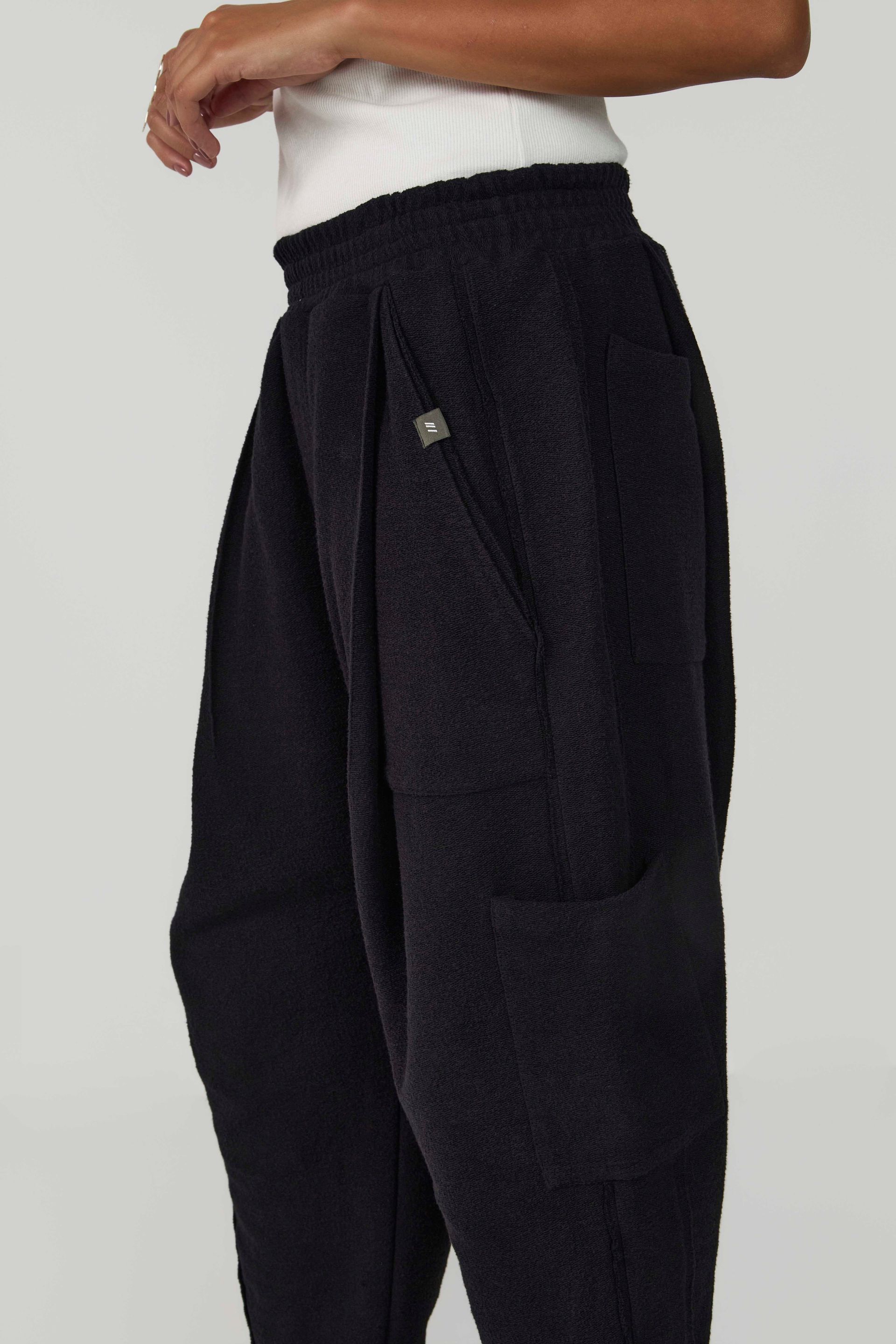Foto do produto CALÇA +813 PRETO