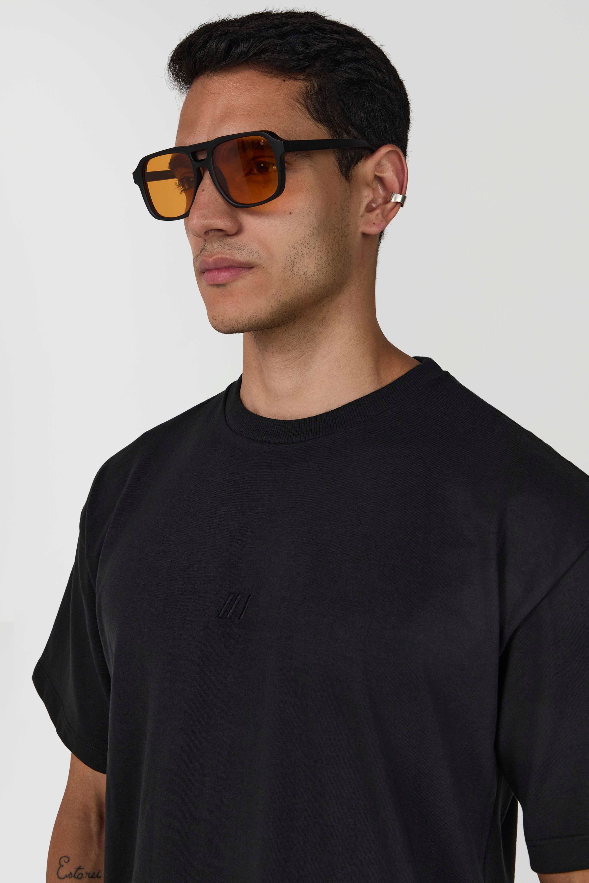 Foto do produto CAMISETA 0002 PRETO