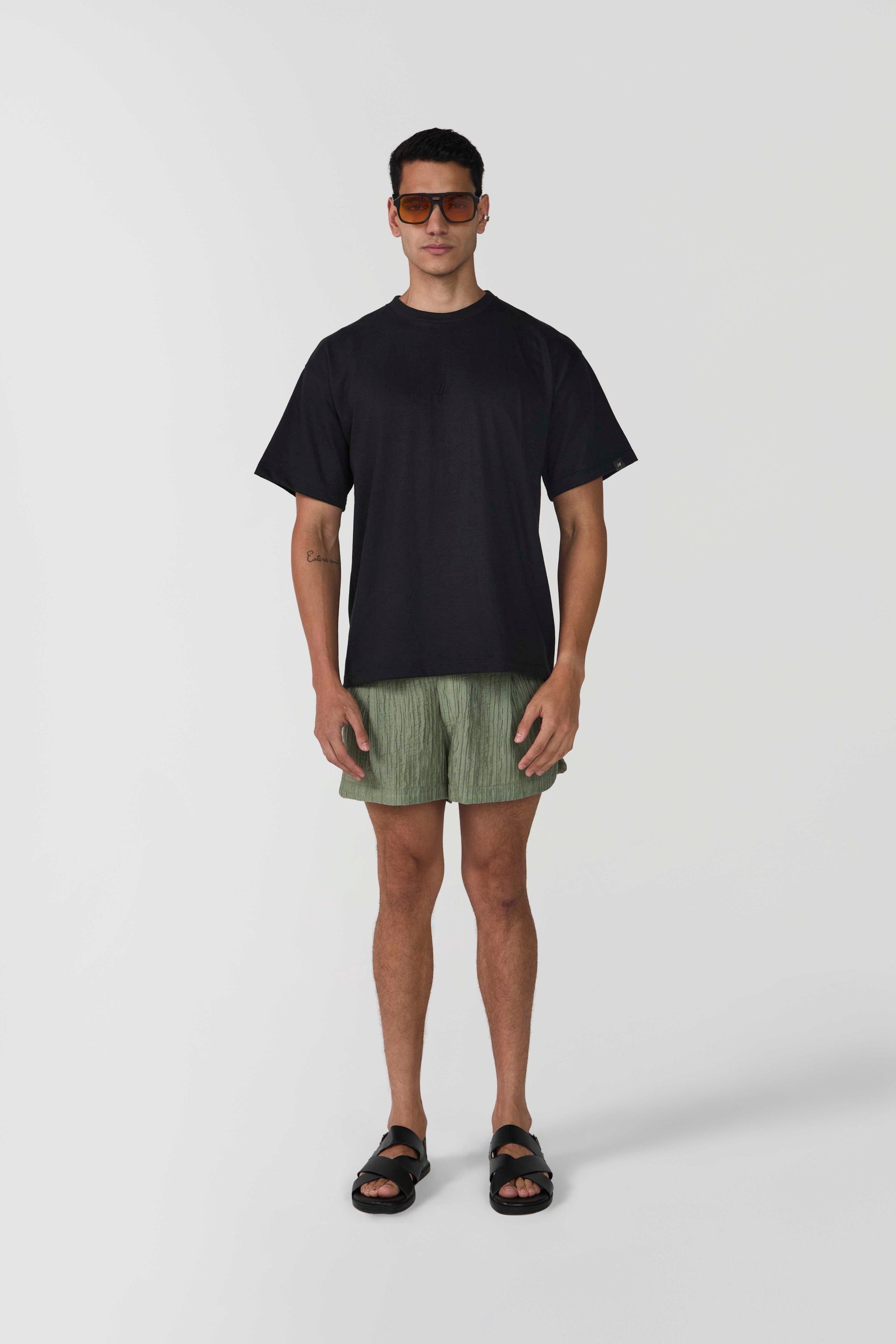 Foto do produto CAMISETA 0002 PRETO