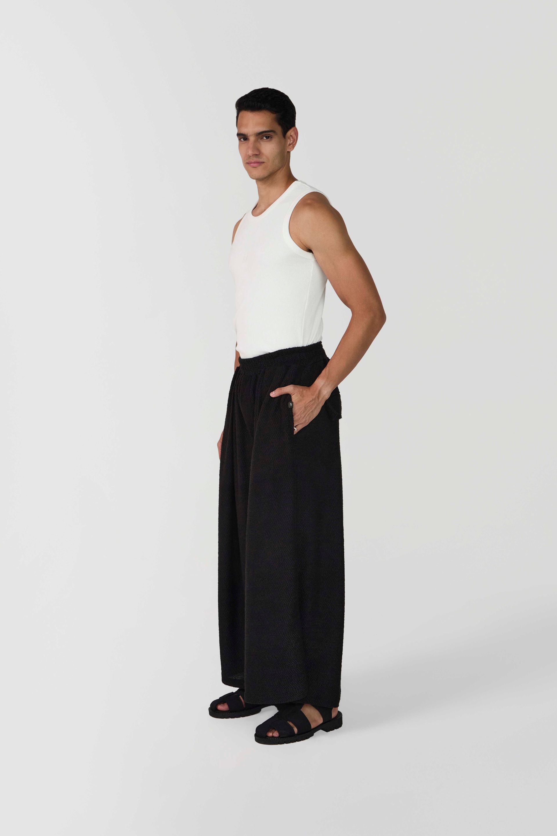 Foto do produto CALÇA ANGI PRETO