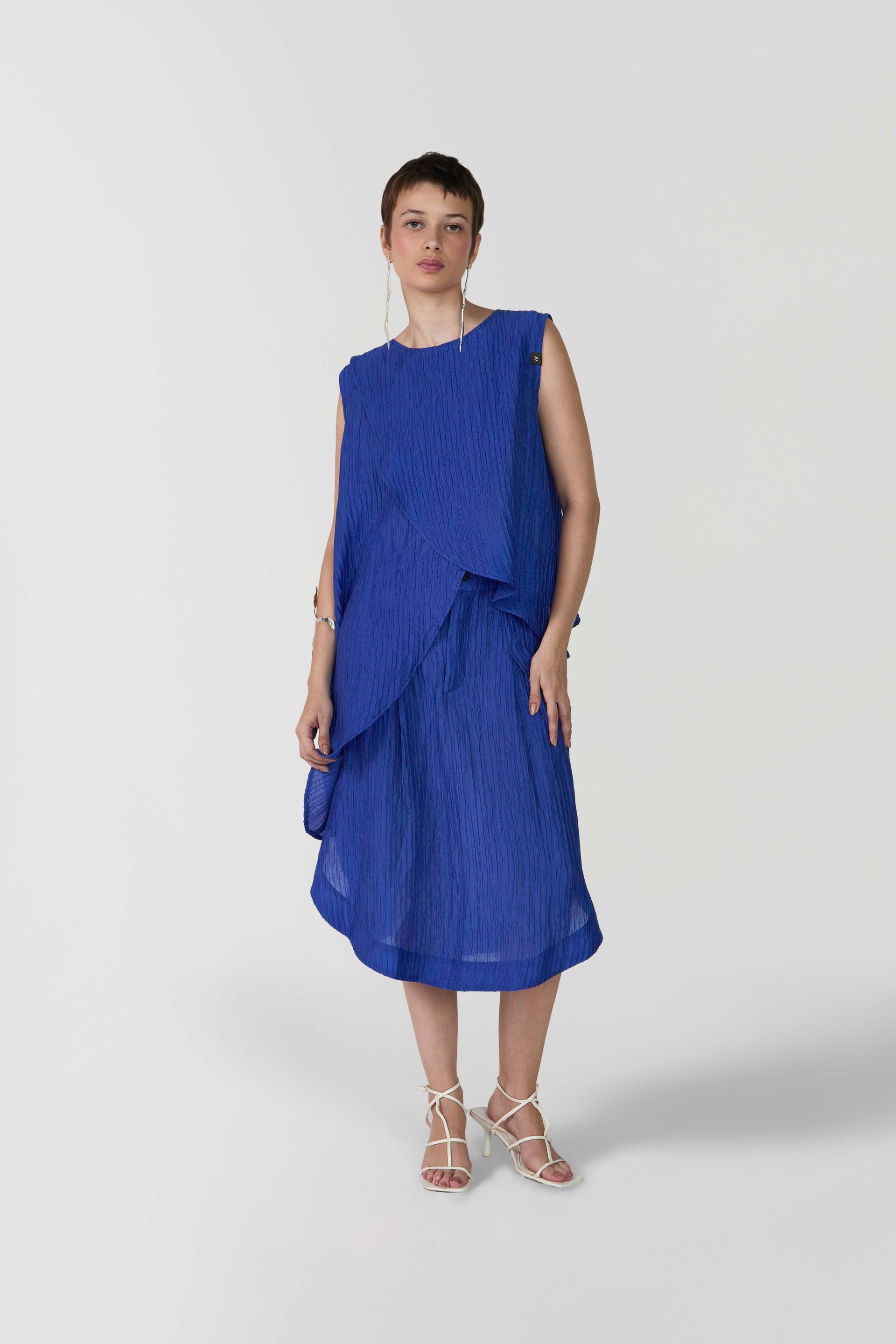 Foto do produto BLUSA NIDUS AZUL COBALTO
