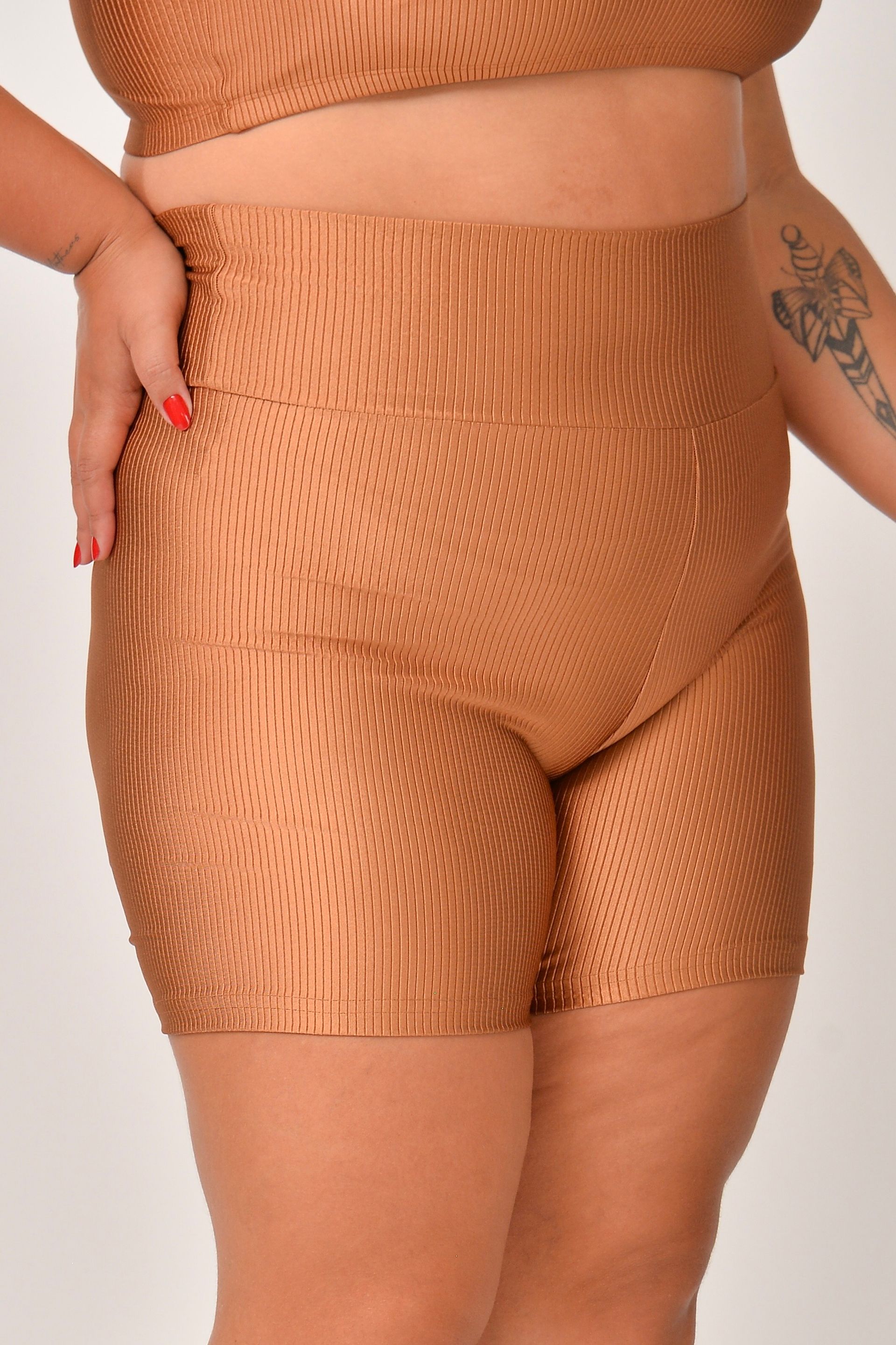 Short Plus Size Cintura Alta Caramelo Prada