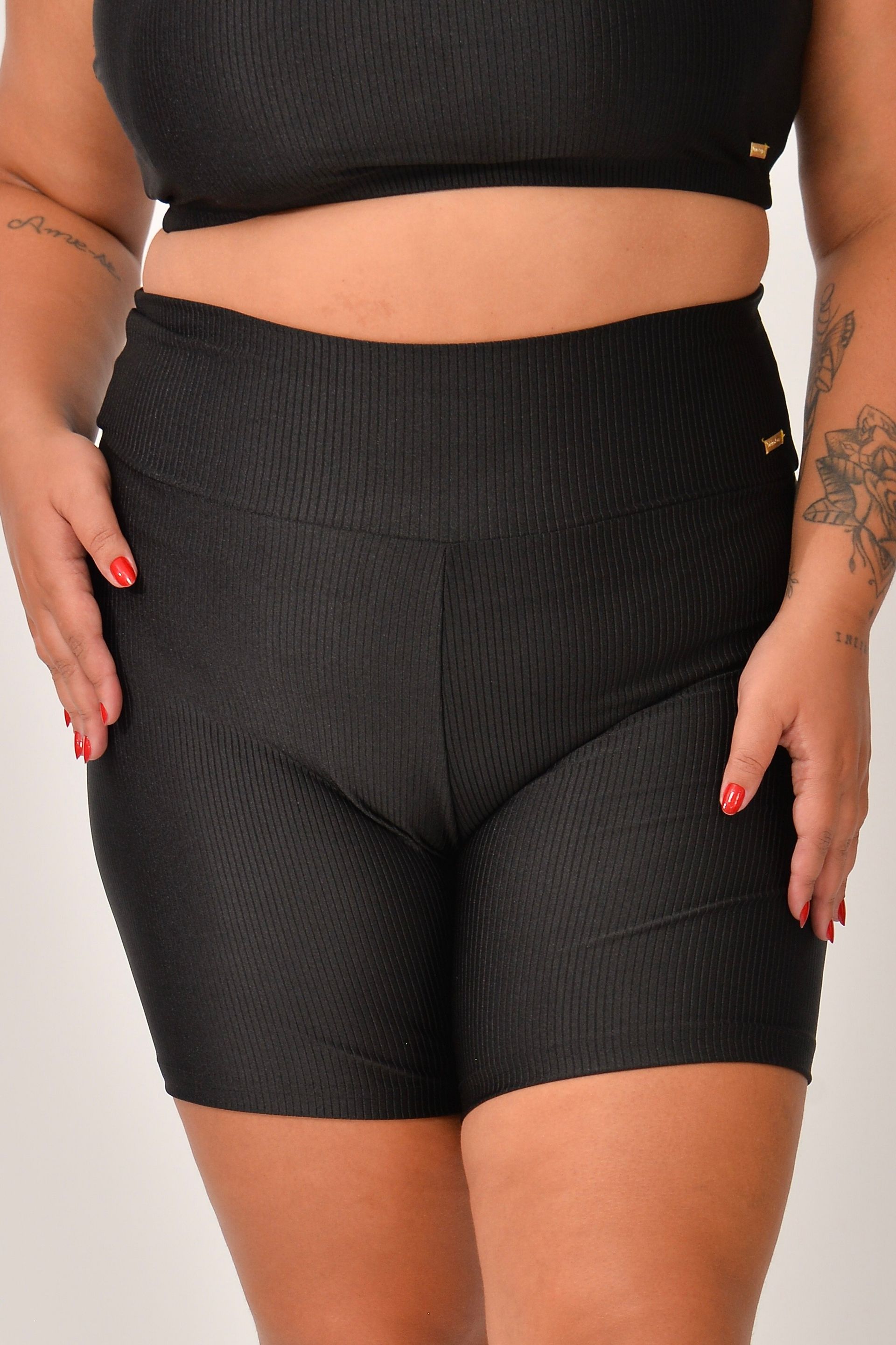 Short Plus Size Cintura Alta Preto Prada