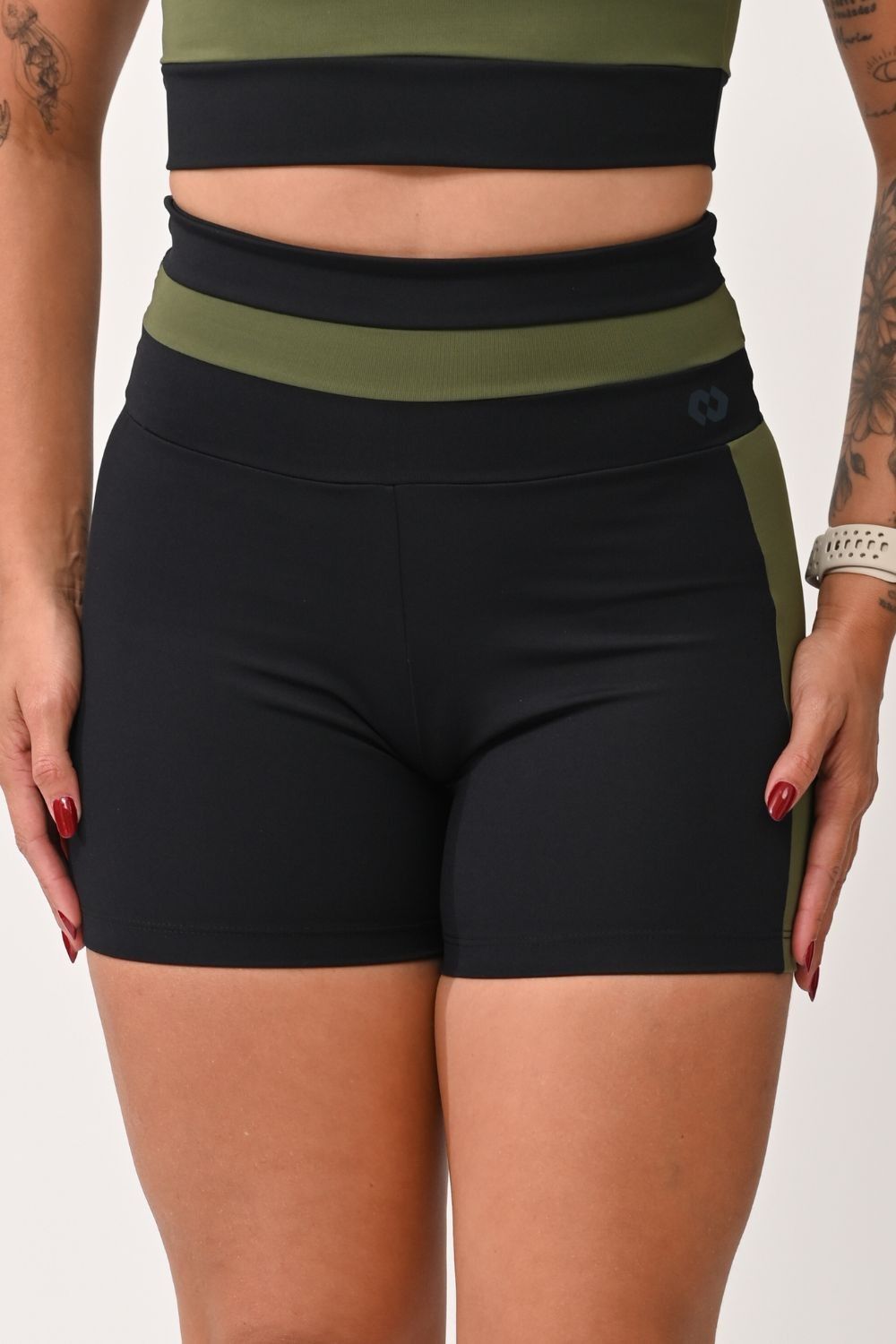 Short Cintura Alta Feminino Preto e Verde Rush