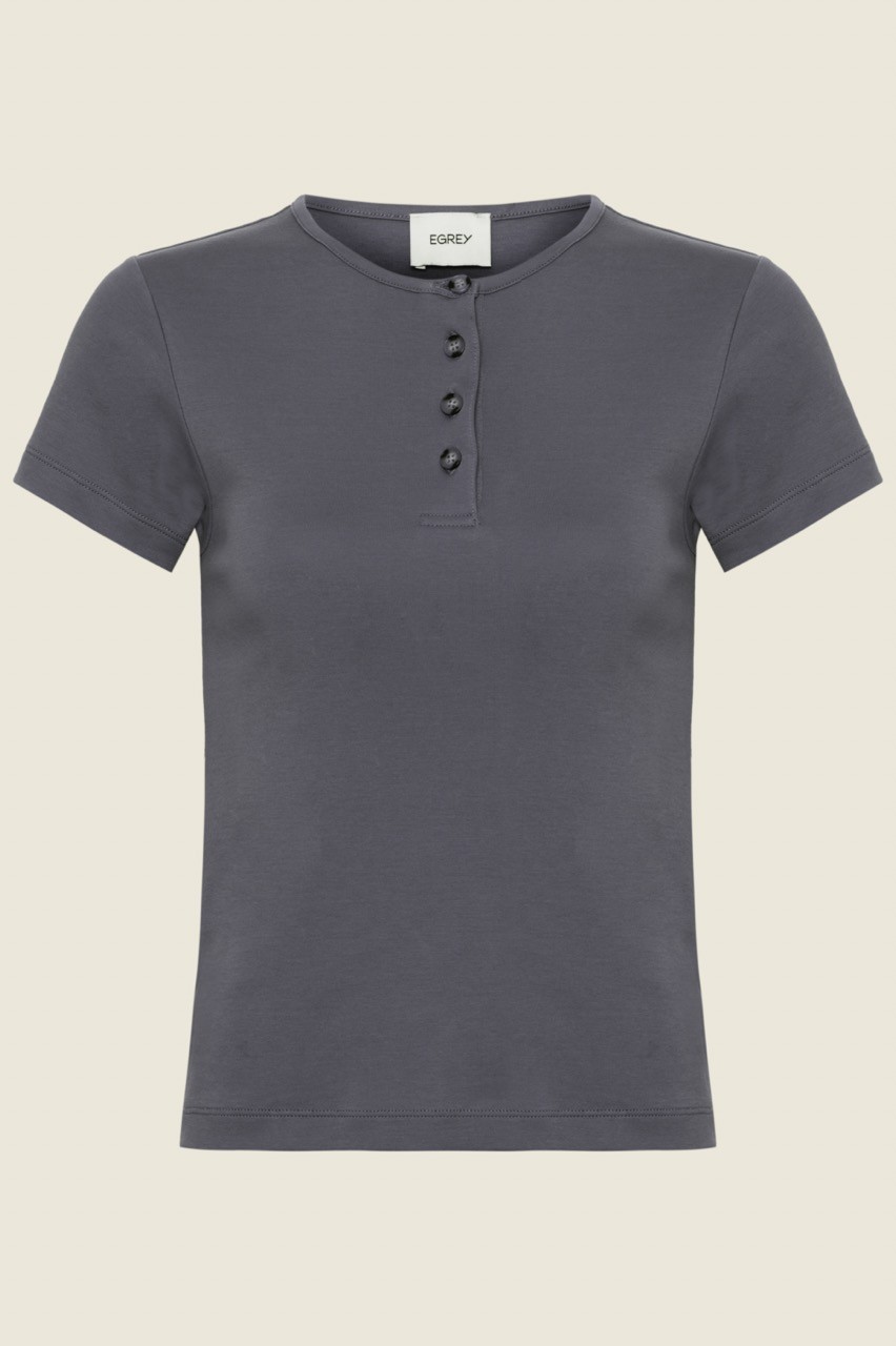 Camiseta Slim Fit Botões