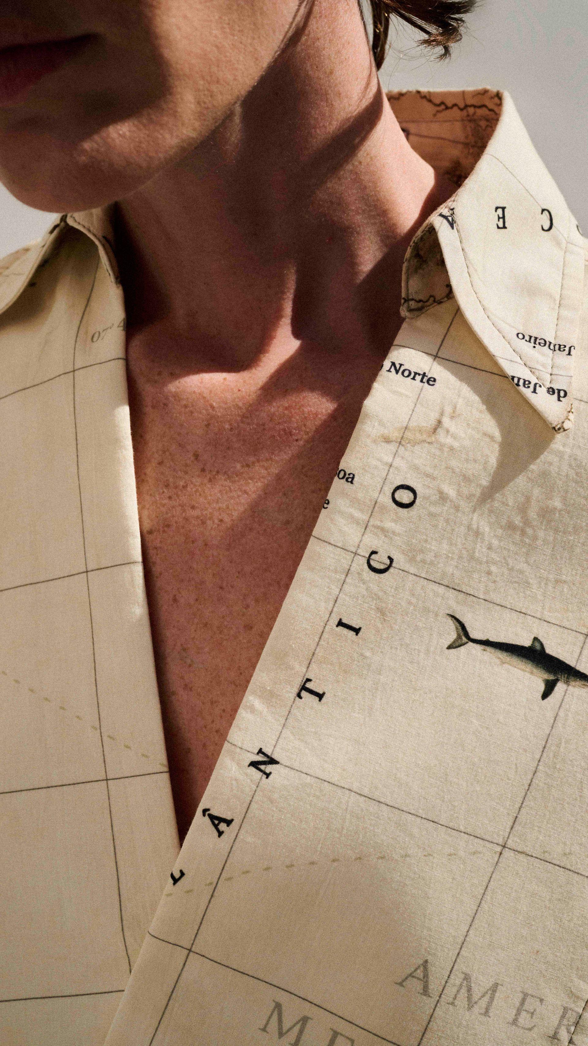 CAMISA SMOKING MAPS