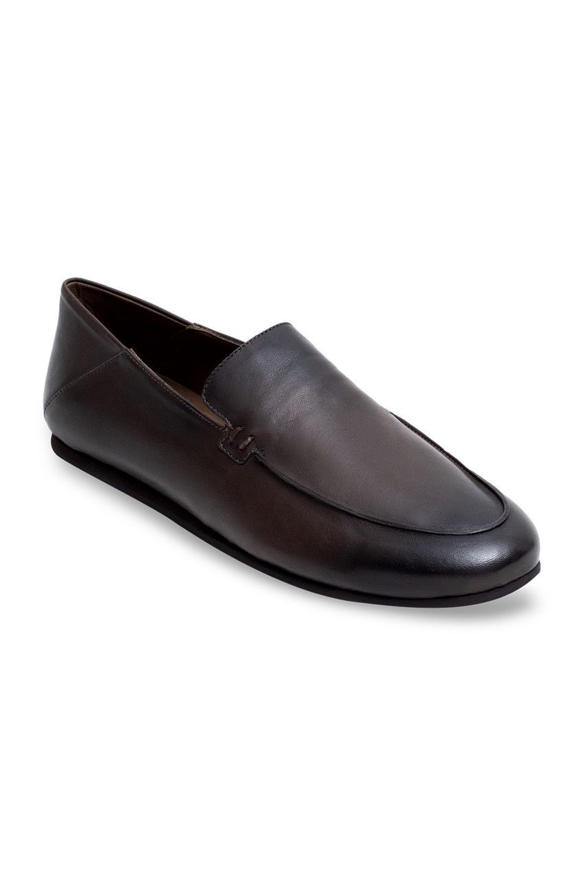 SAPATO SLIPPER DE COURO