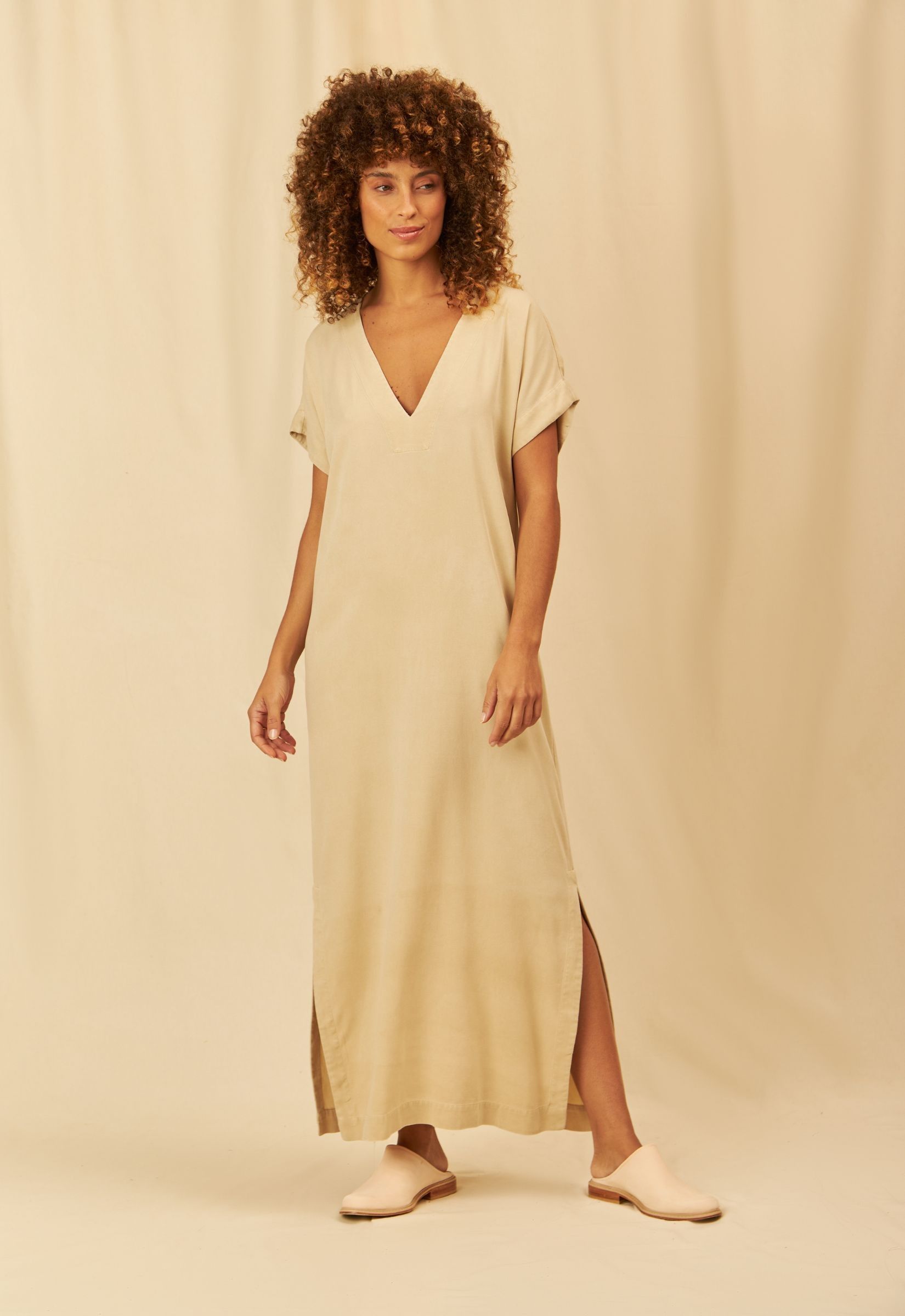 Foto do produto Vestido Lilia Modal Areia