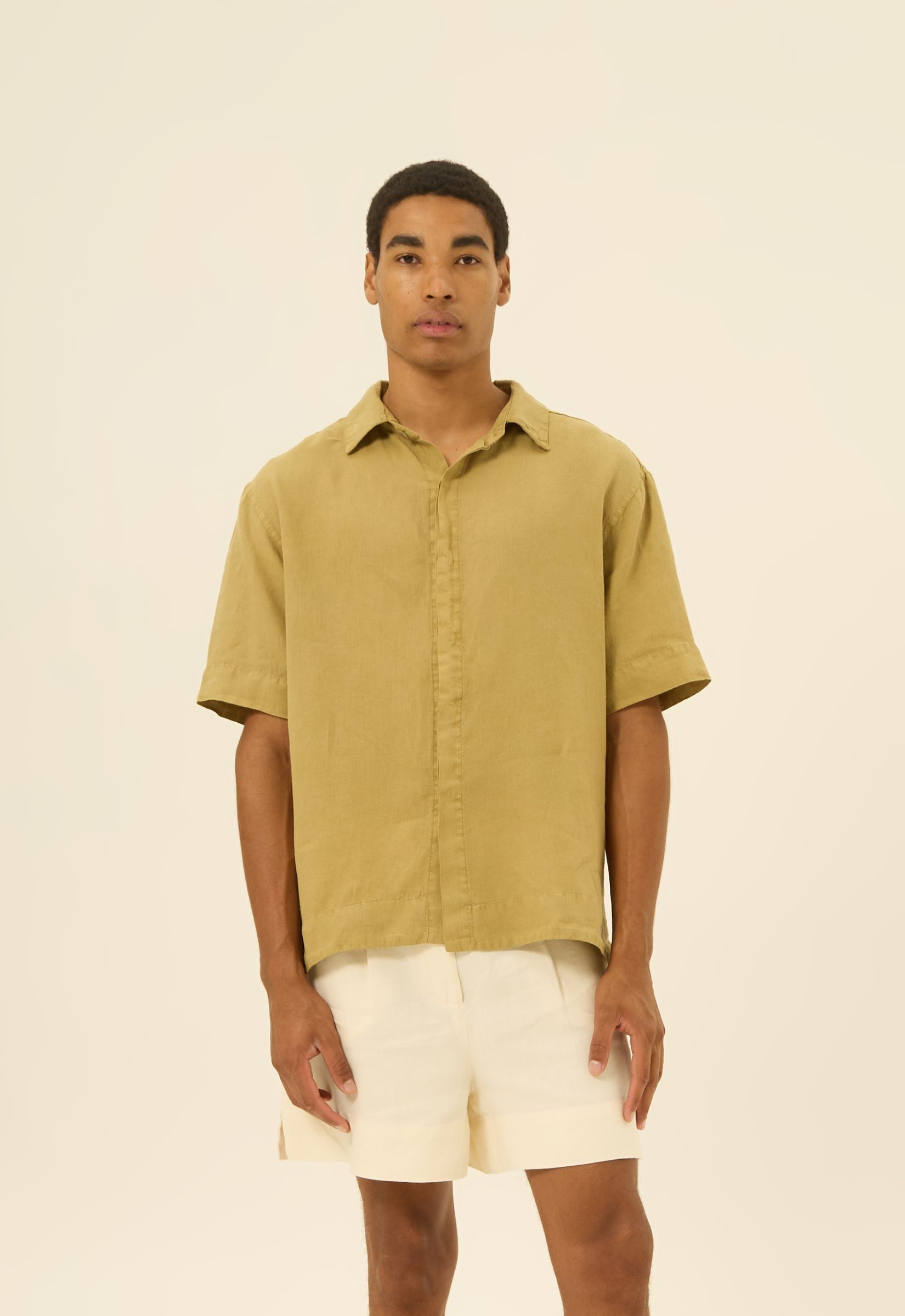 Foto do produto Camisa Linho Pedro Verde Romã