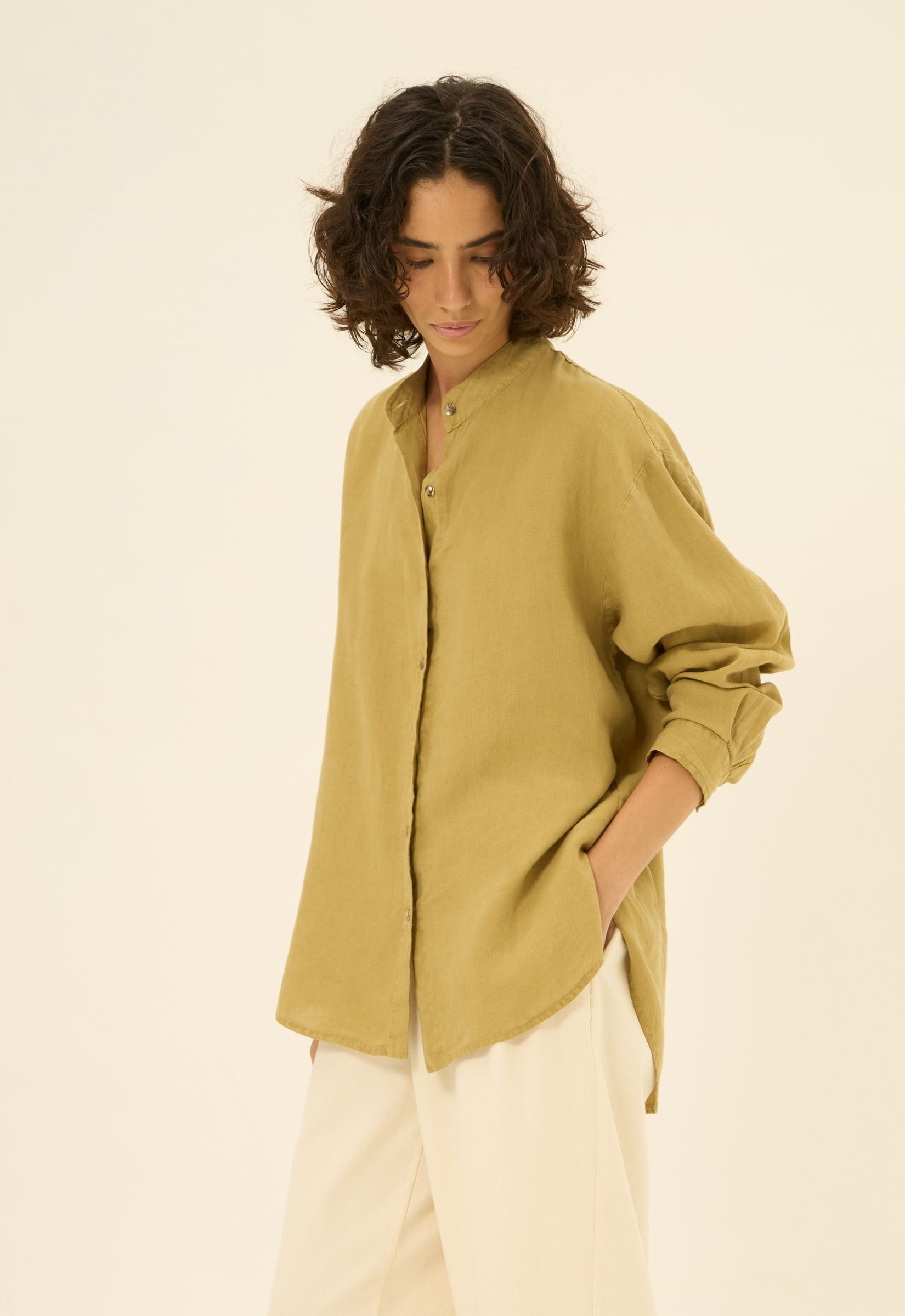 Foto do produto Camisa Bruna Linho  Verde Romã