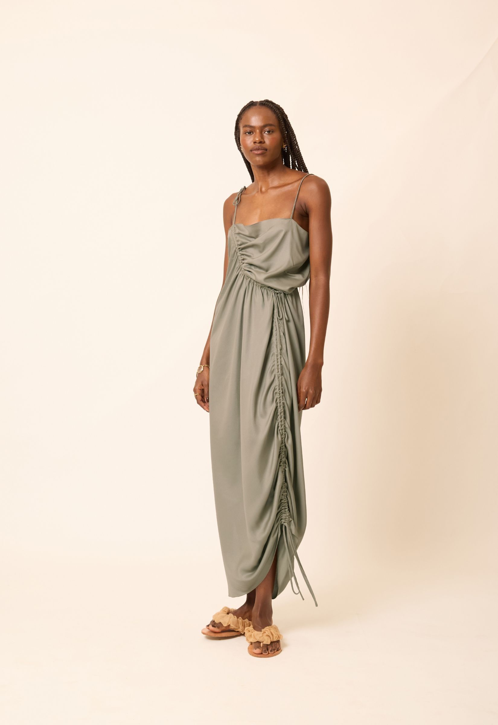 Foto do produto Vestido Modal Canaletas Íris Chumbo