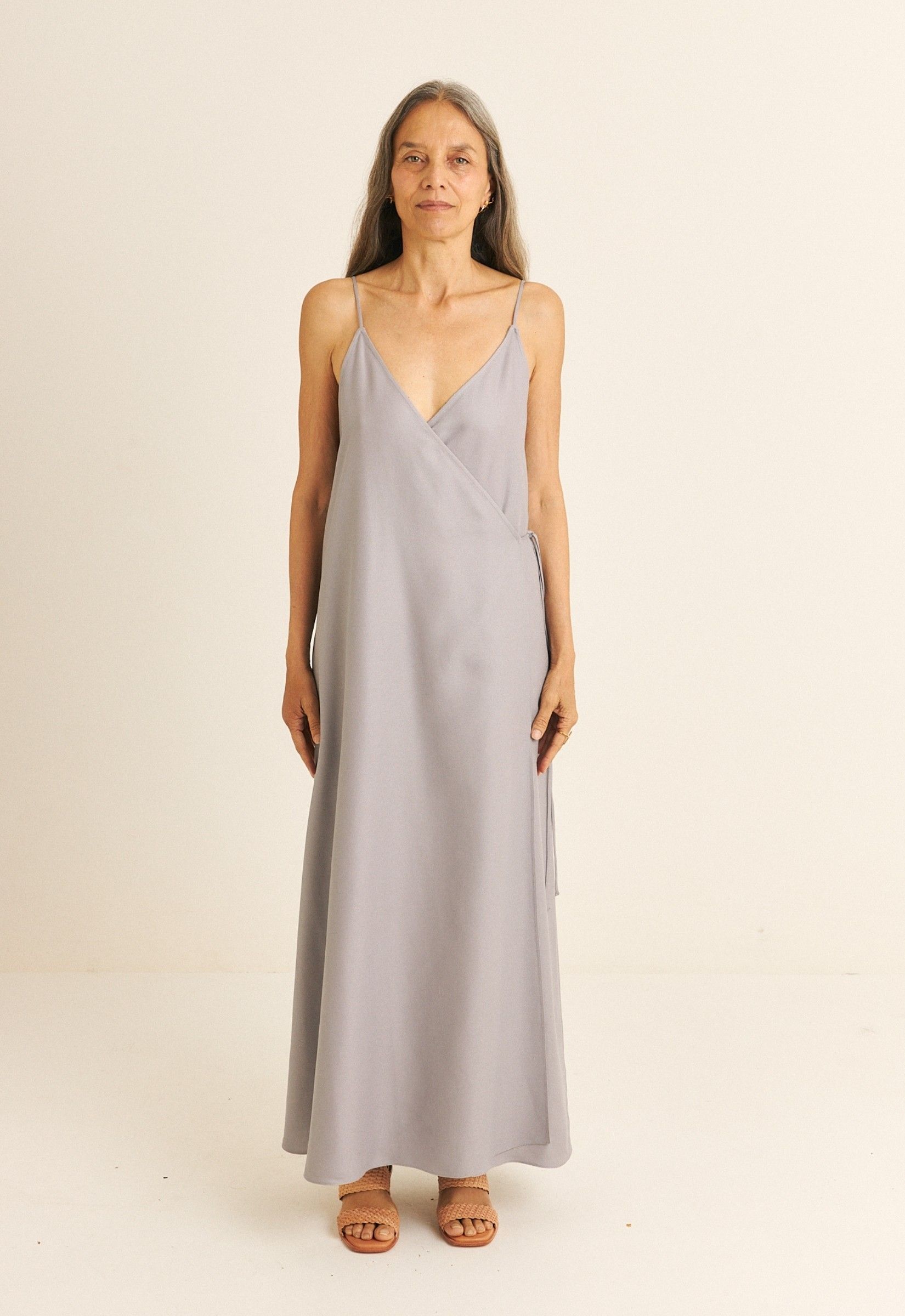 Foto do produto Vestido Transpassado TENCEL™  Micro Modal Maitê Lilás
