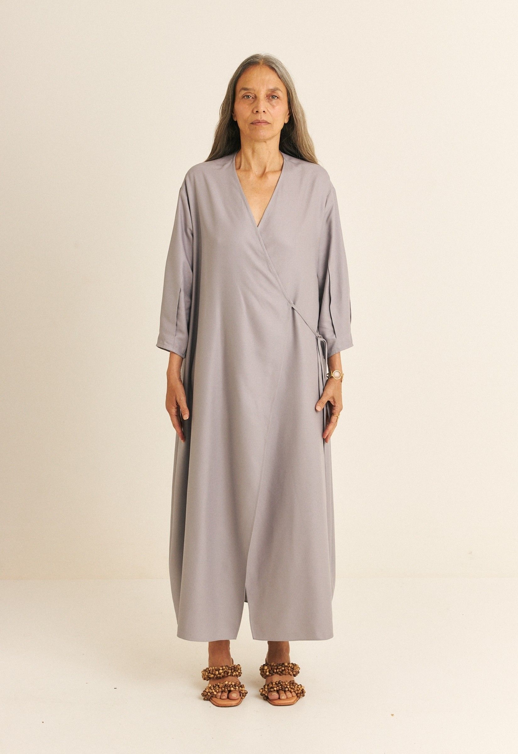 Foto do produto Vestido Amplo Transpassado TENCEL™  Micro Modal Maitê Lilás