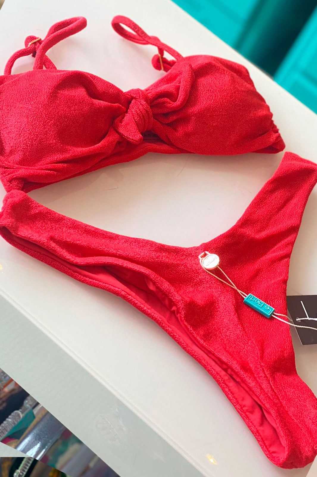 Foto do produto BIQUÍNI AVELUDADO VERMELHO - FAIXA ASA-DELTA - CANNES