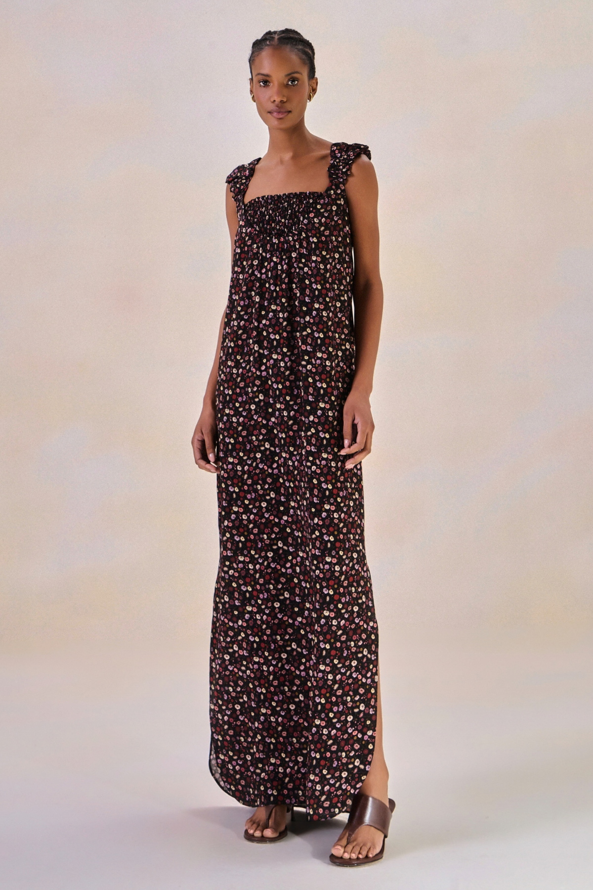 Foto do produto Vestido Viscose Fleur Estampa Flor Preto