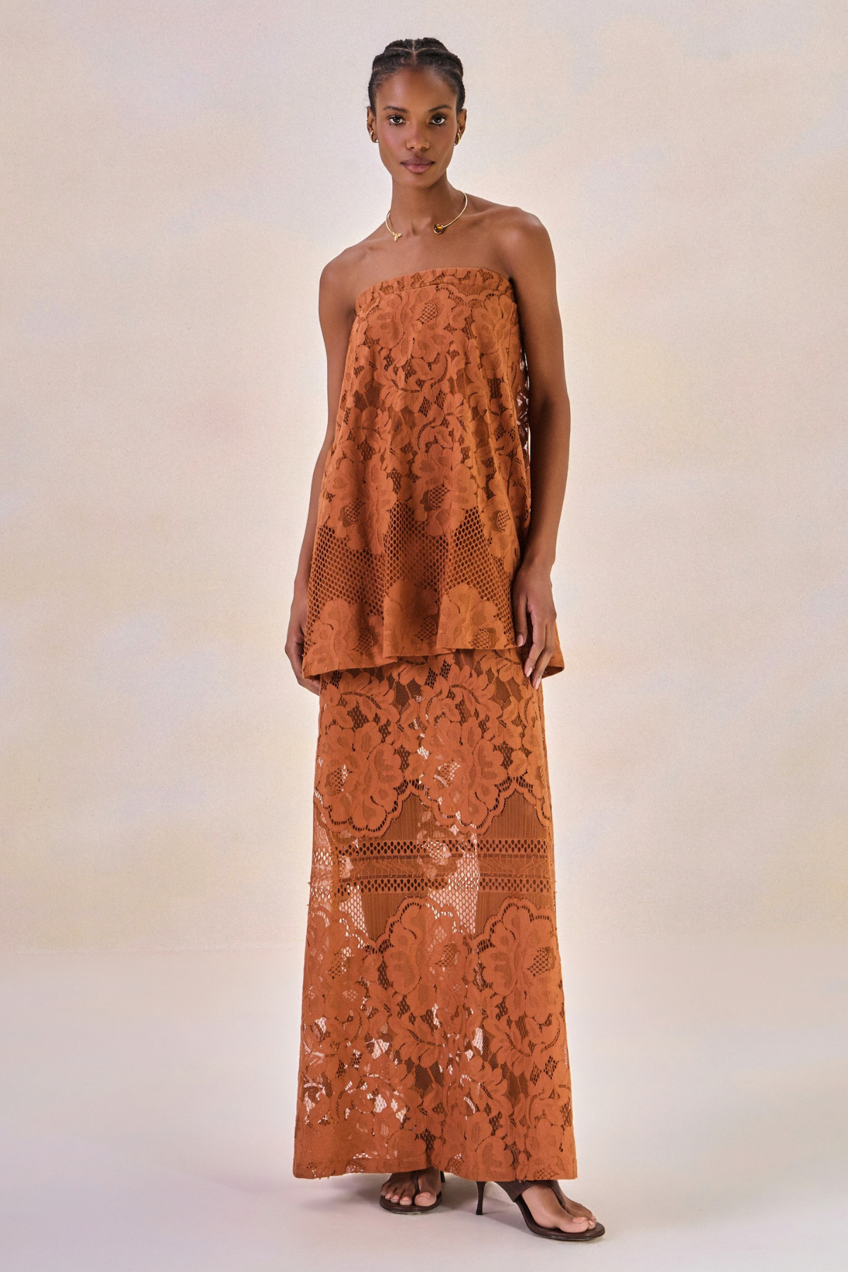 Foto do produto Vestido Renda Carinne Telha