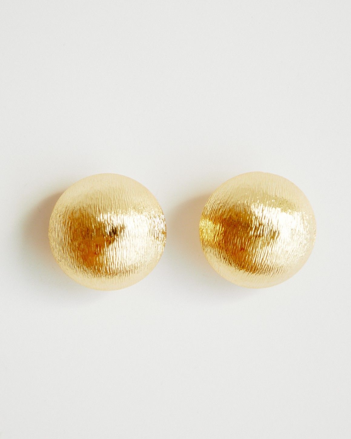 Brinco Pressão Esfera Dourada Escovada