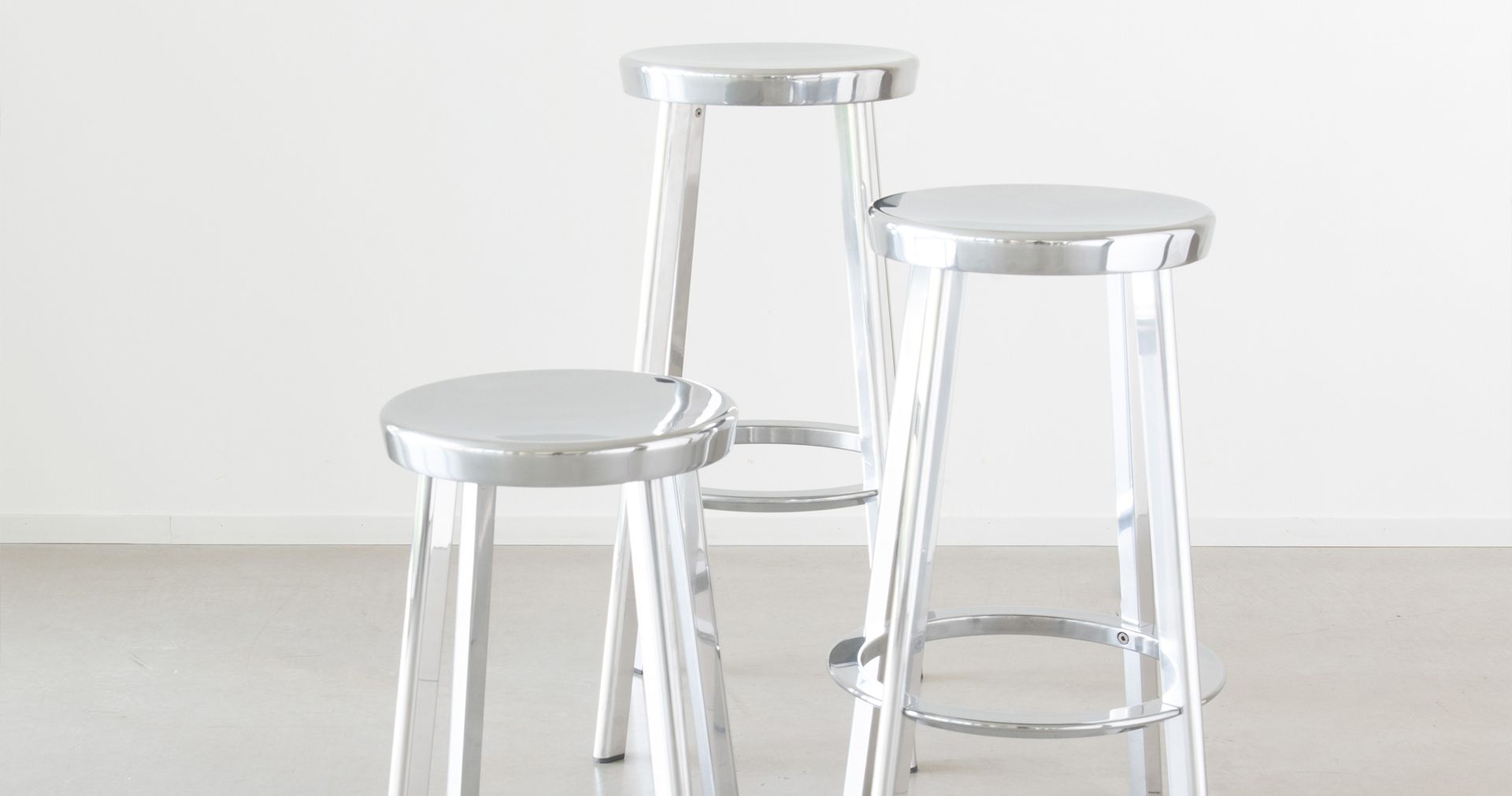 Seção 1 Déjà-vu Stool
