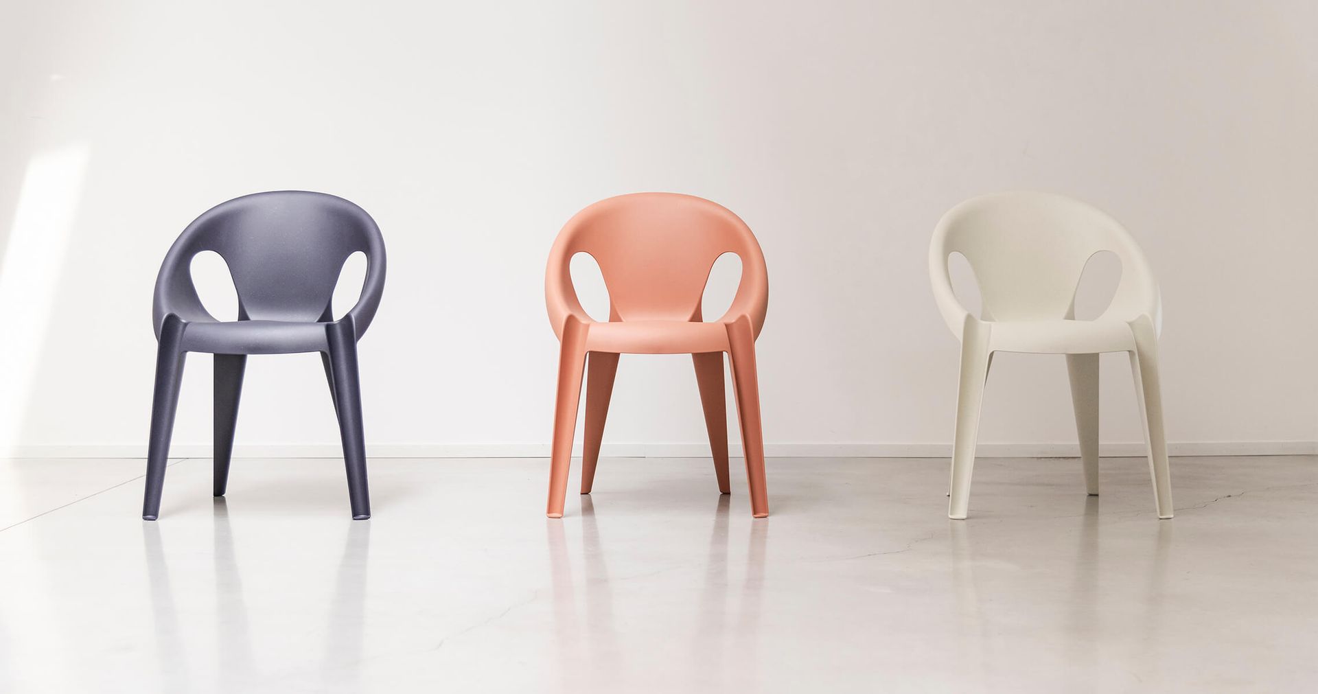 Seção 1 Bell Chair