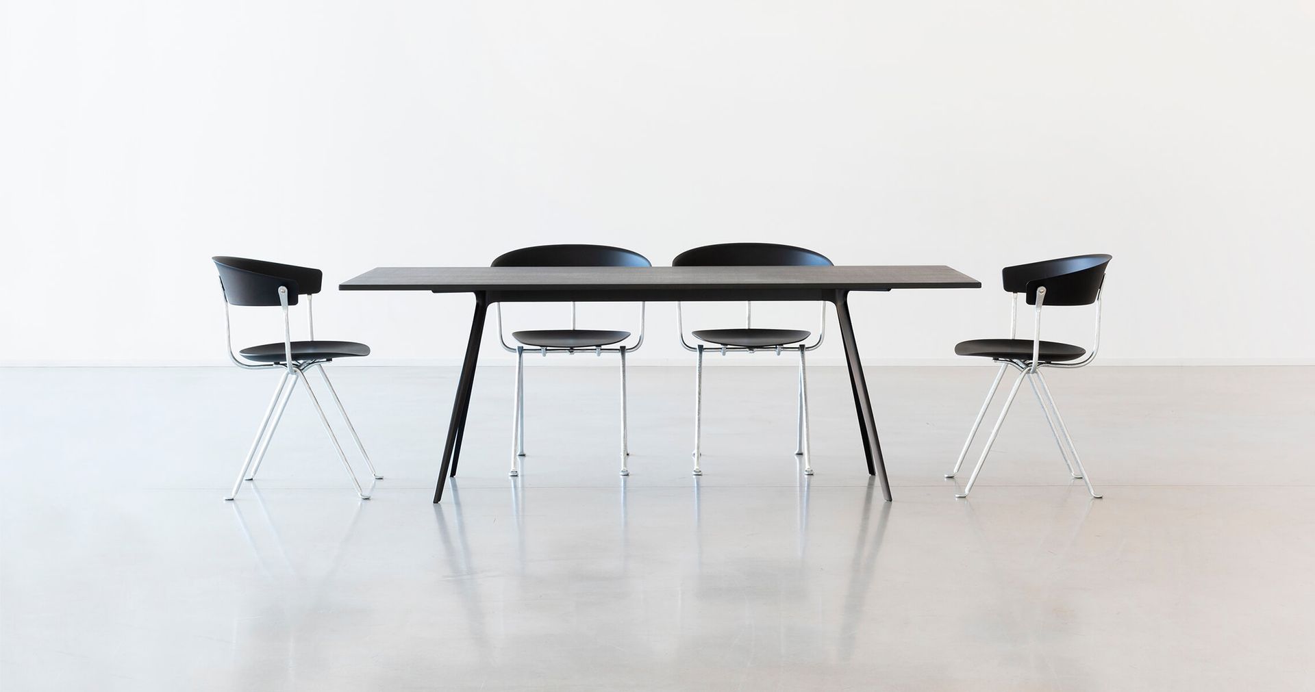 Seção 1 Officina Chair