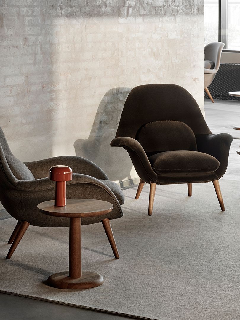 Seção 1 Swoon Lounge Chair mobile